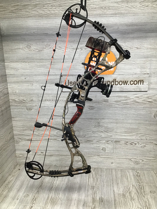 Used Hoyt Maxxis 31 60-70# Left Handed Package