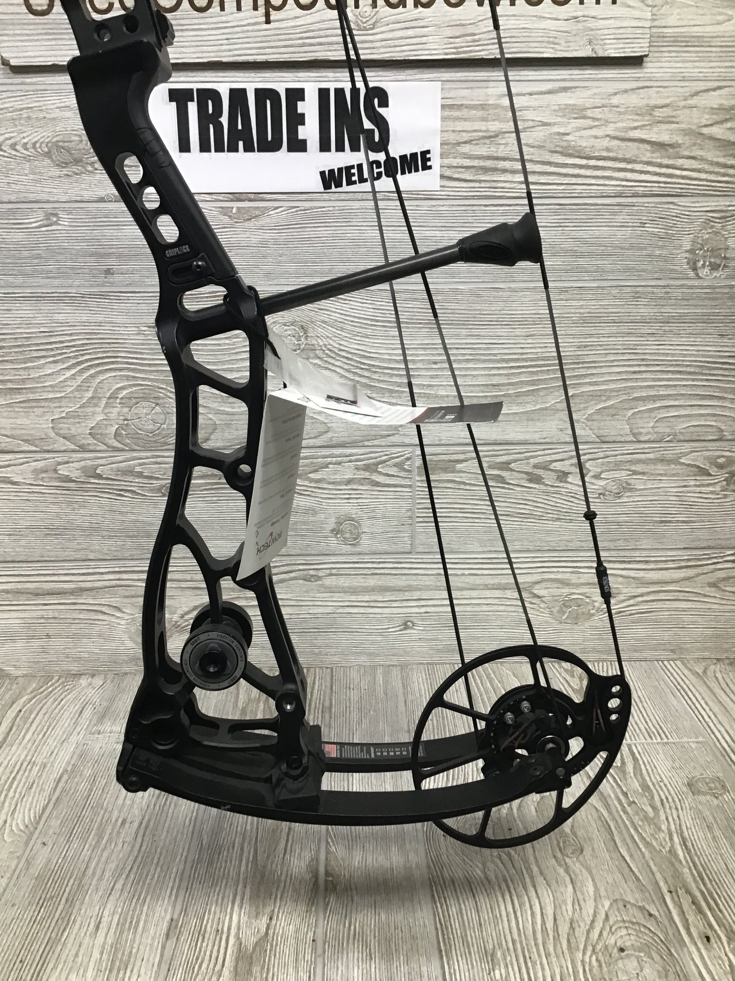 Bowtech Proven 34 LD RH Black 60-70#