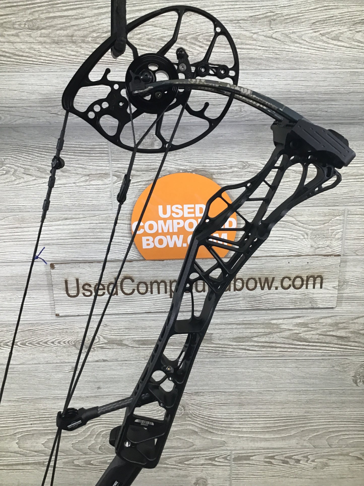 Used Mathews Lift X 29.5 Right Hand Black riser/Kuiu Verde limbs Bow 29.5"/70#