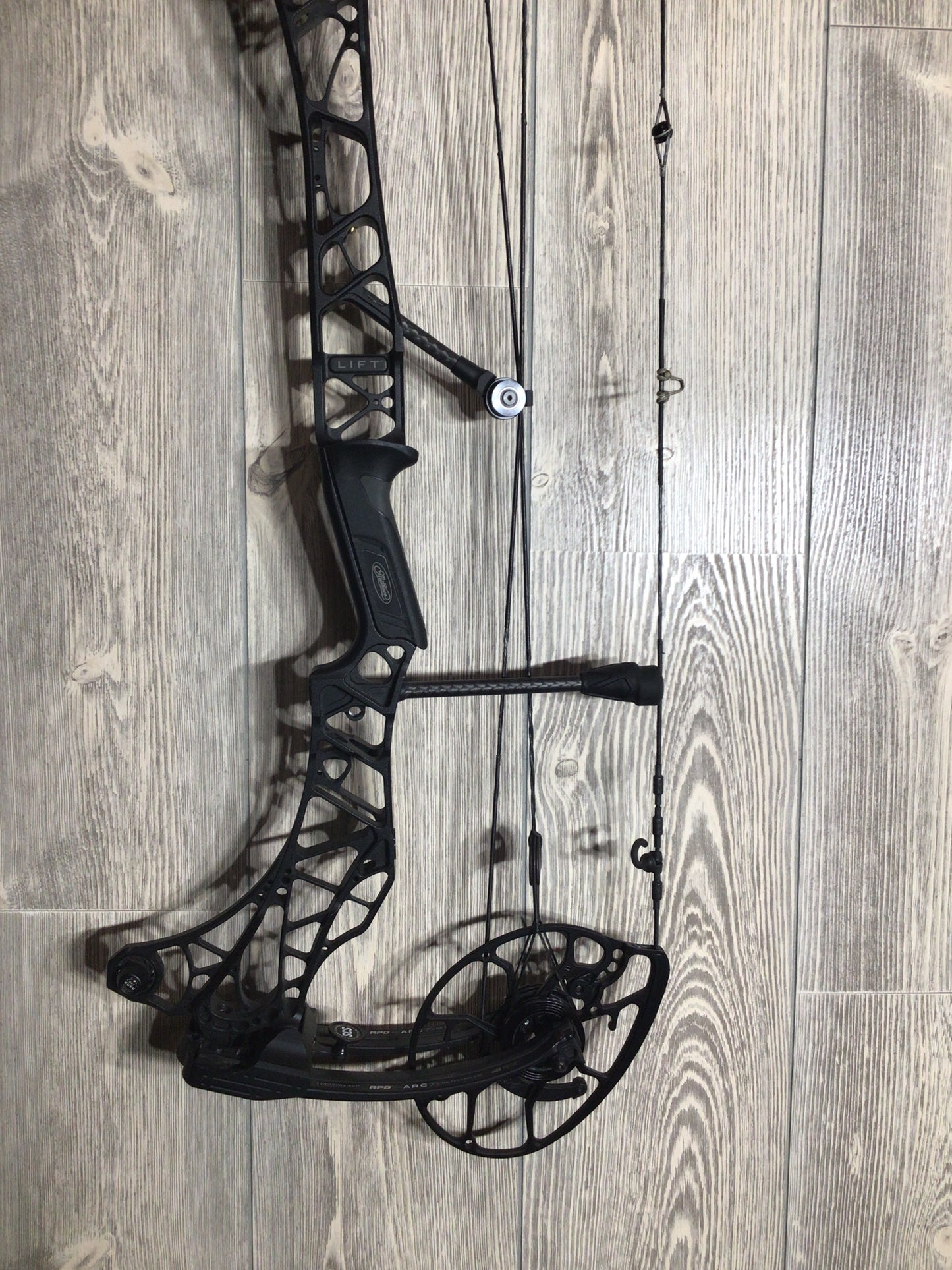 Used Mathews Lift X 29.5 Right Hand Black w/ SCS