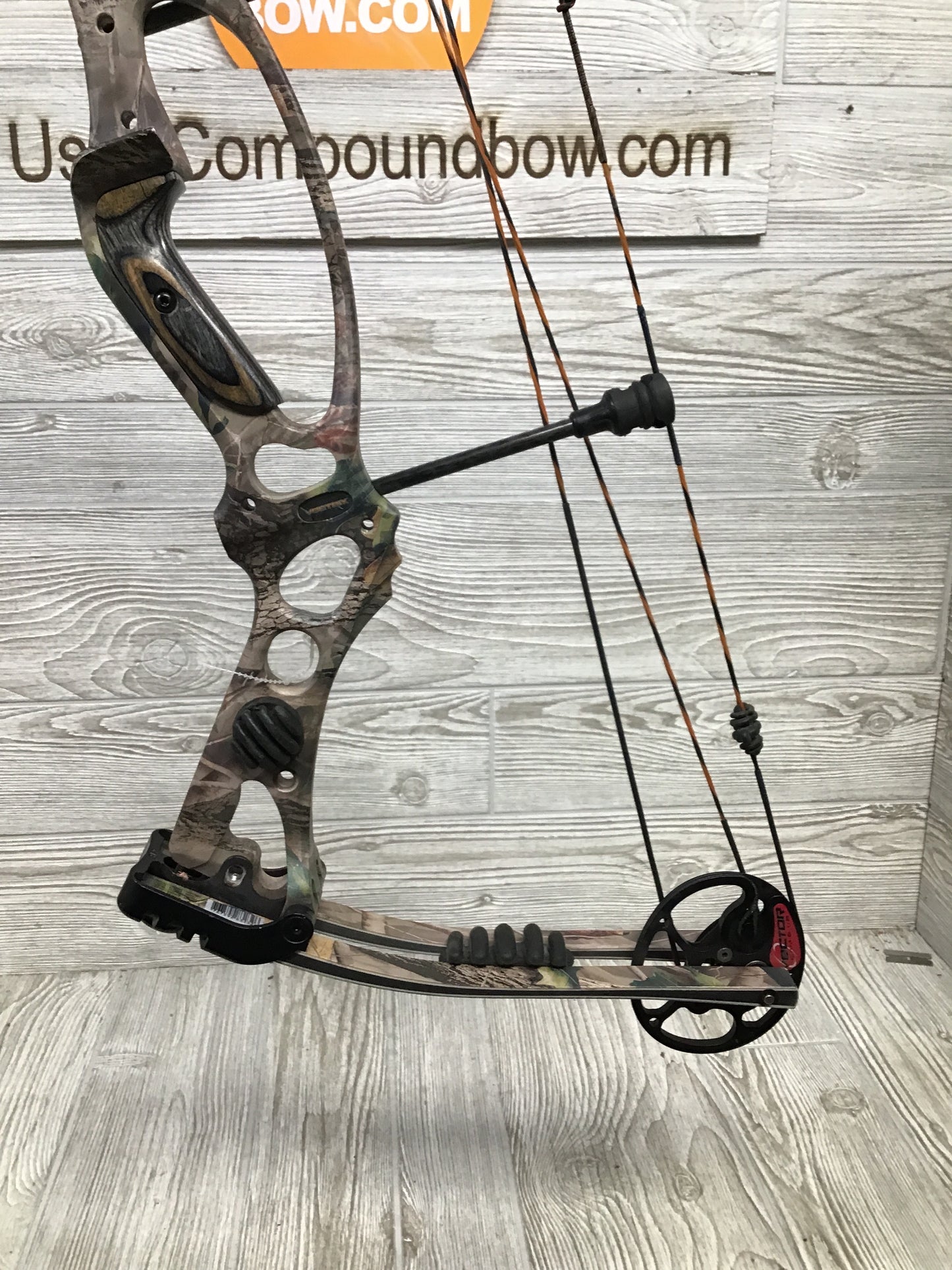Used Hoyt Vectrix RIght Handed 27.5/70 Camo