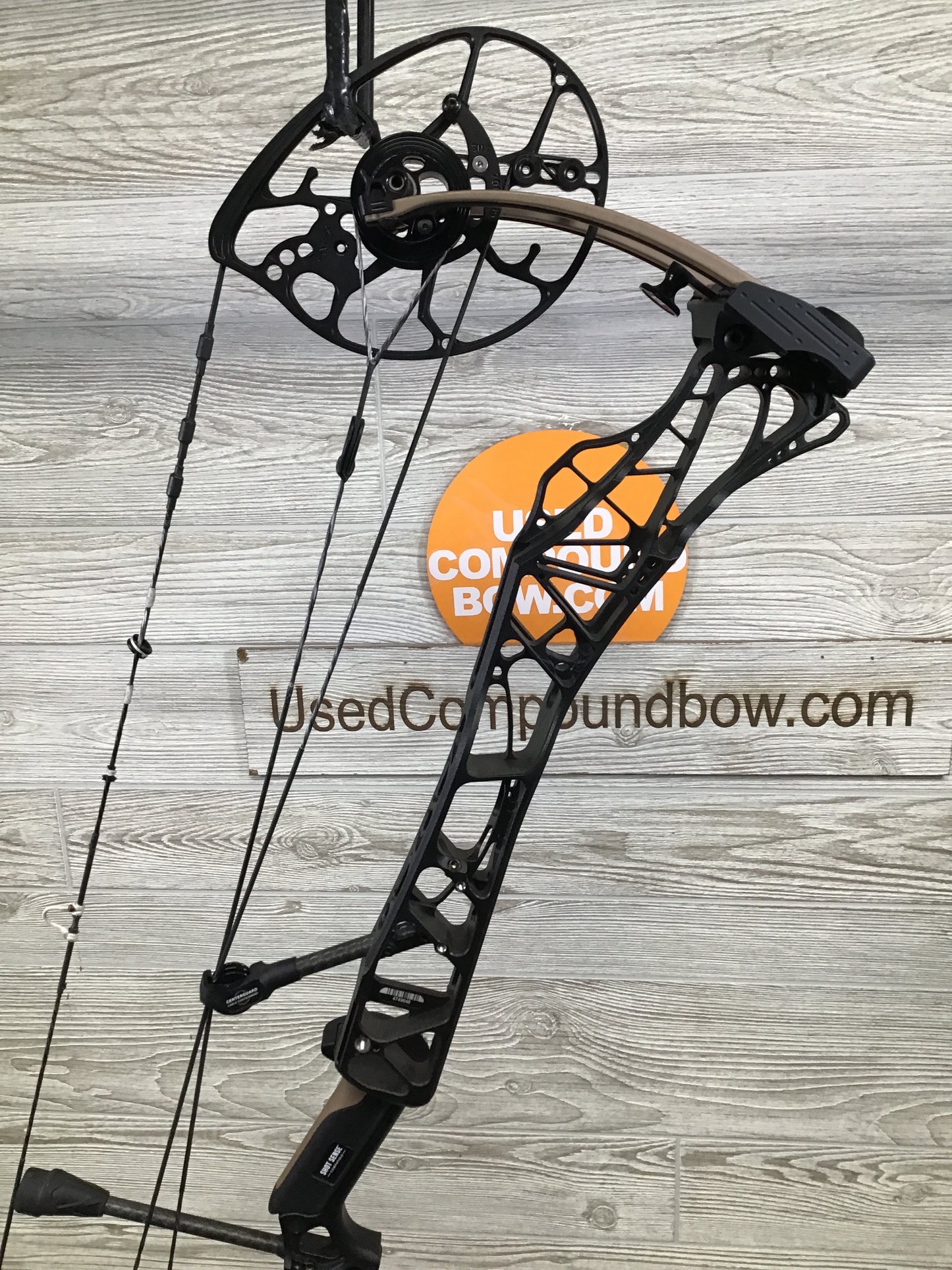 Used Mathews Lift X 29.5 Black W/ Earth Limbs 28.5/70