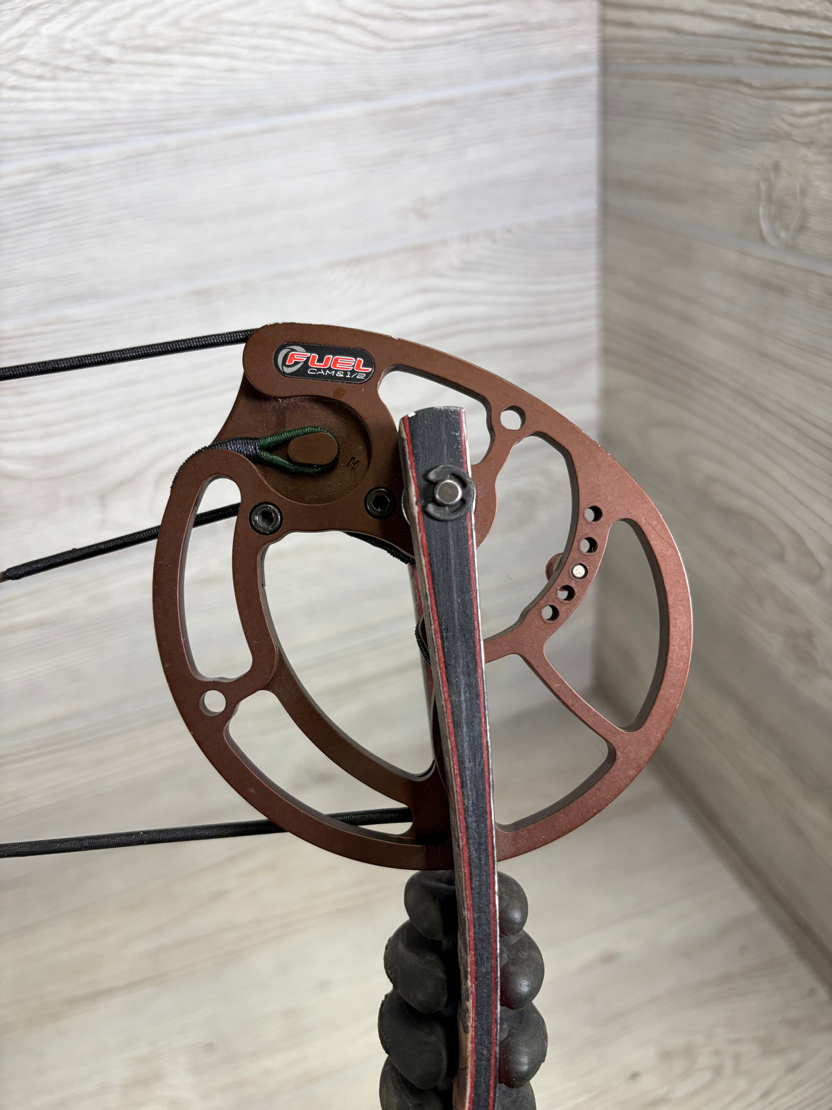 Used Hoyt Rampage XT RH PKG 29" 60-70lbs
