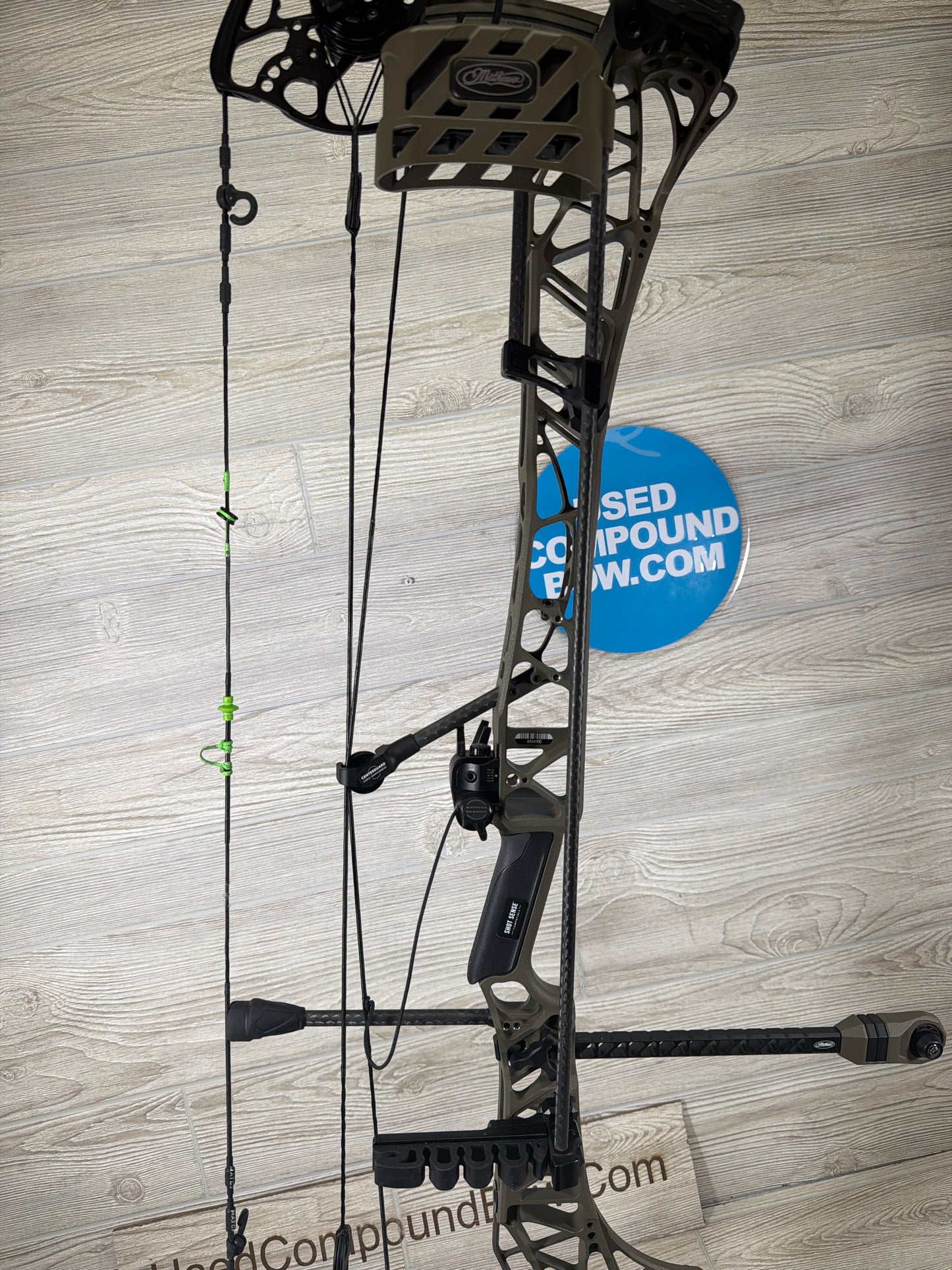 Used Mathews LIFT 33 29" 70lb Right Hand Green Ambush Bow Pkg