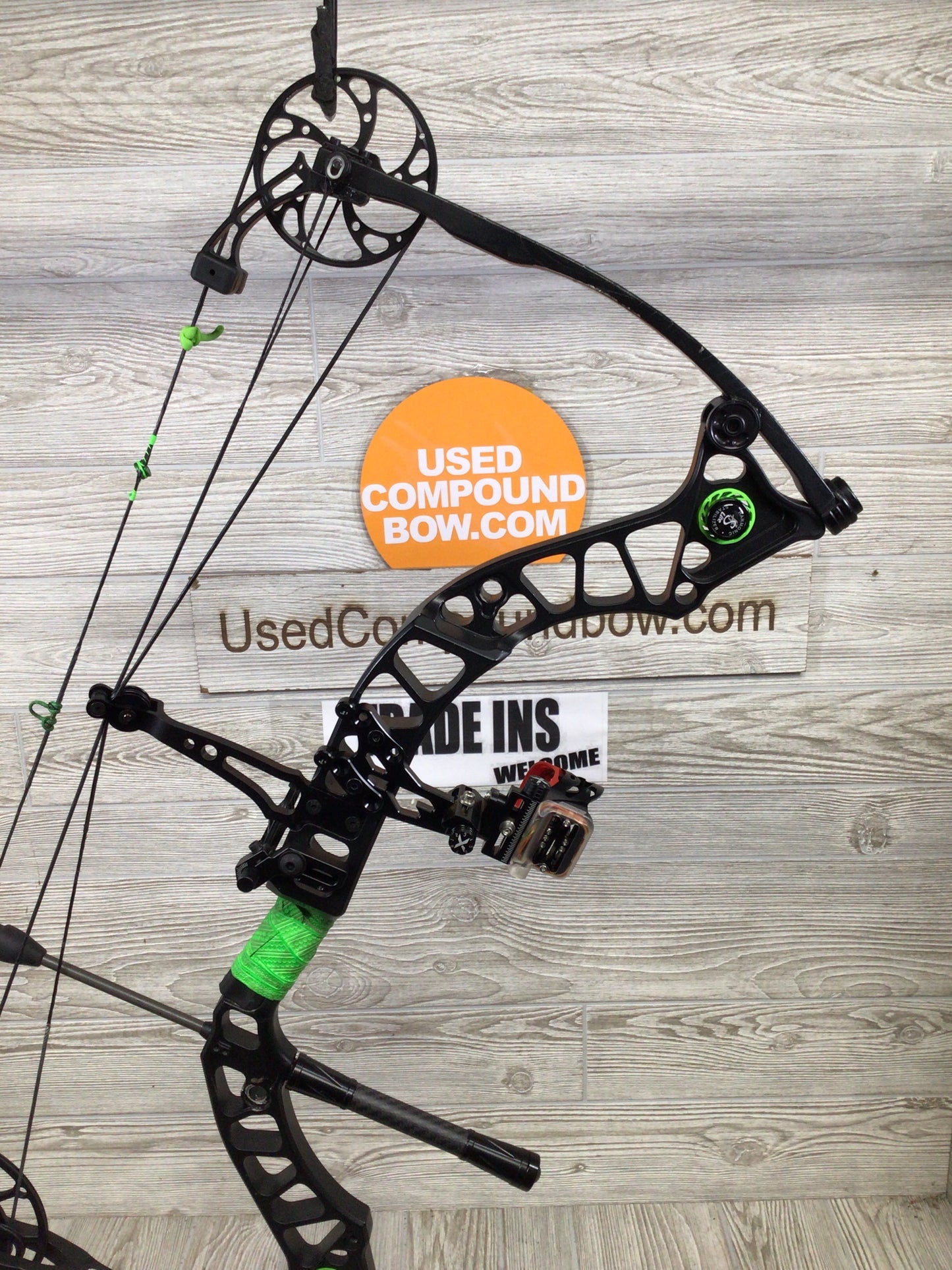 Mathews Z3 Right Handed Bow Package Black 27.5" 50-60lbs