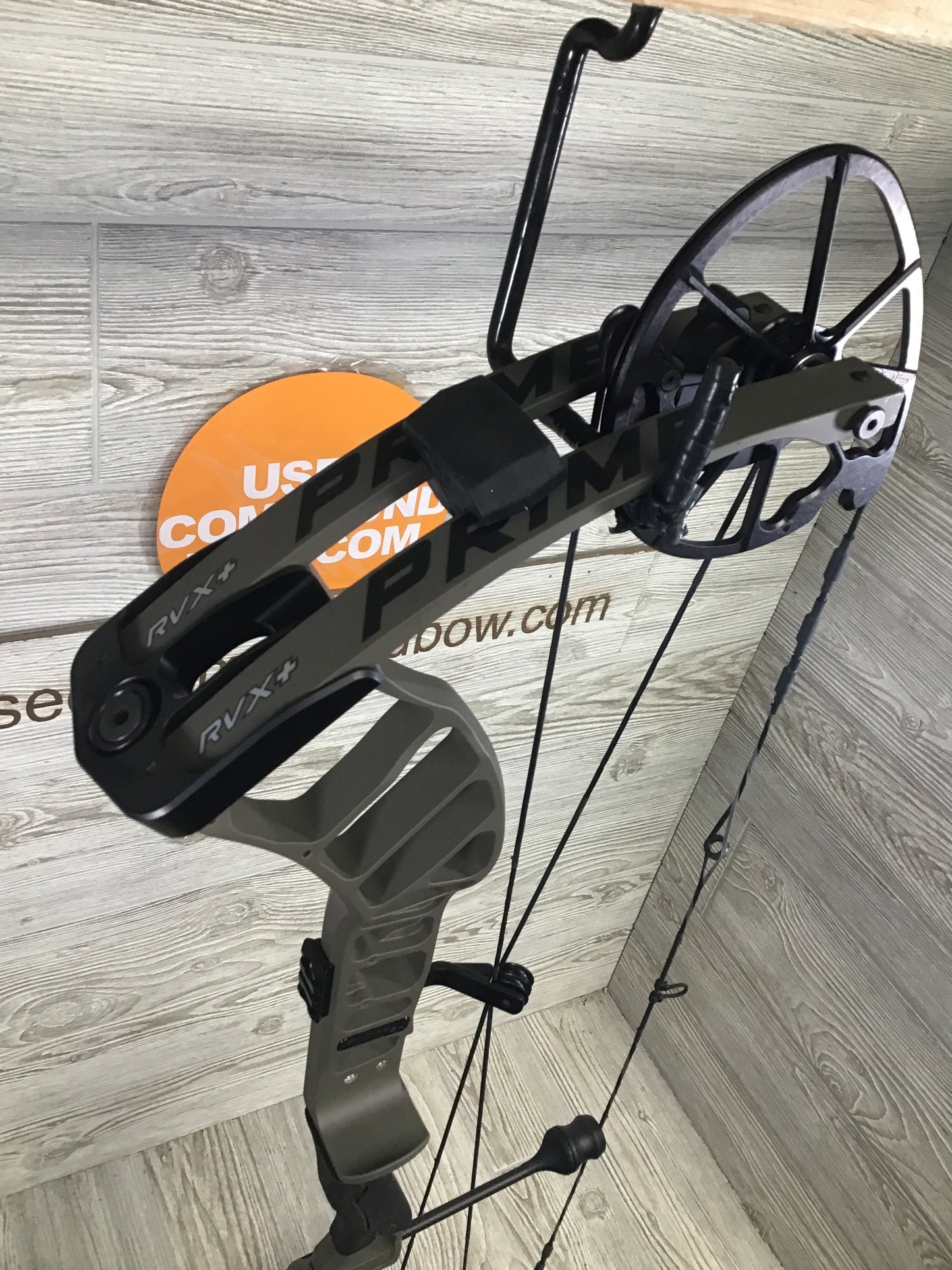 Used Prime RVX+ 34 70# 29" Morel