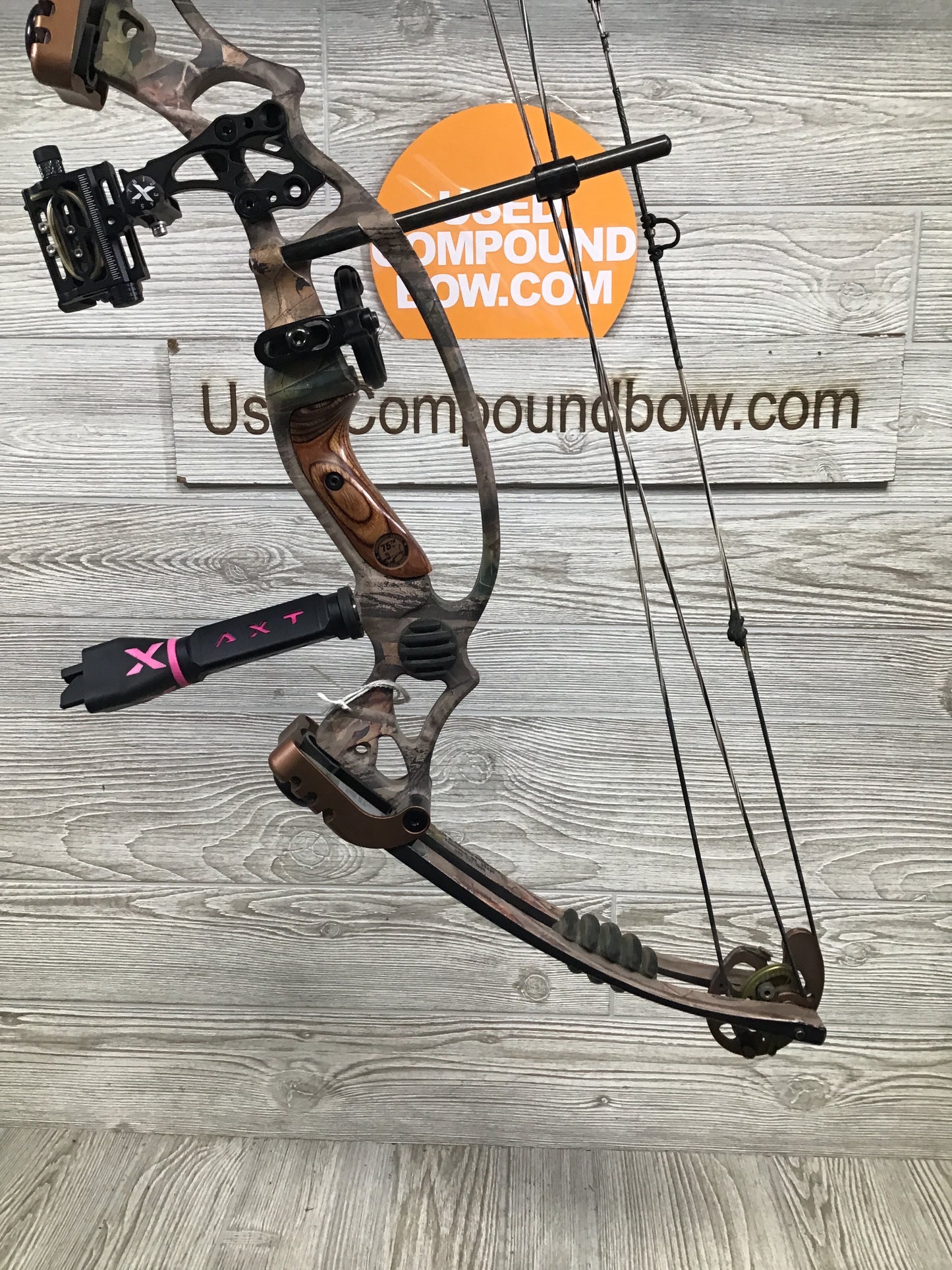 Hoyt Selena Left Handed package 22.5-25" 40-50# camo