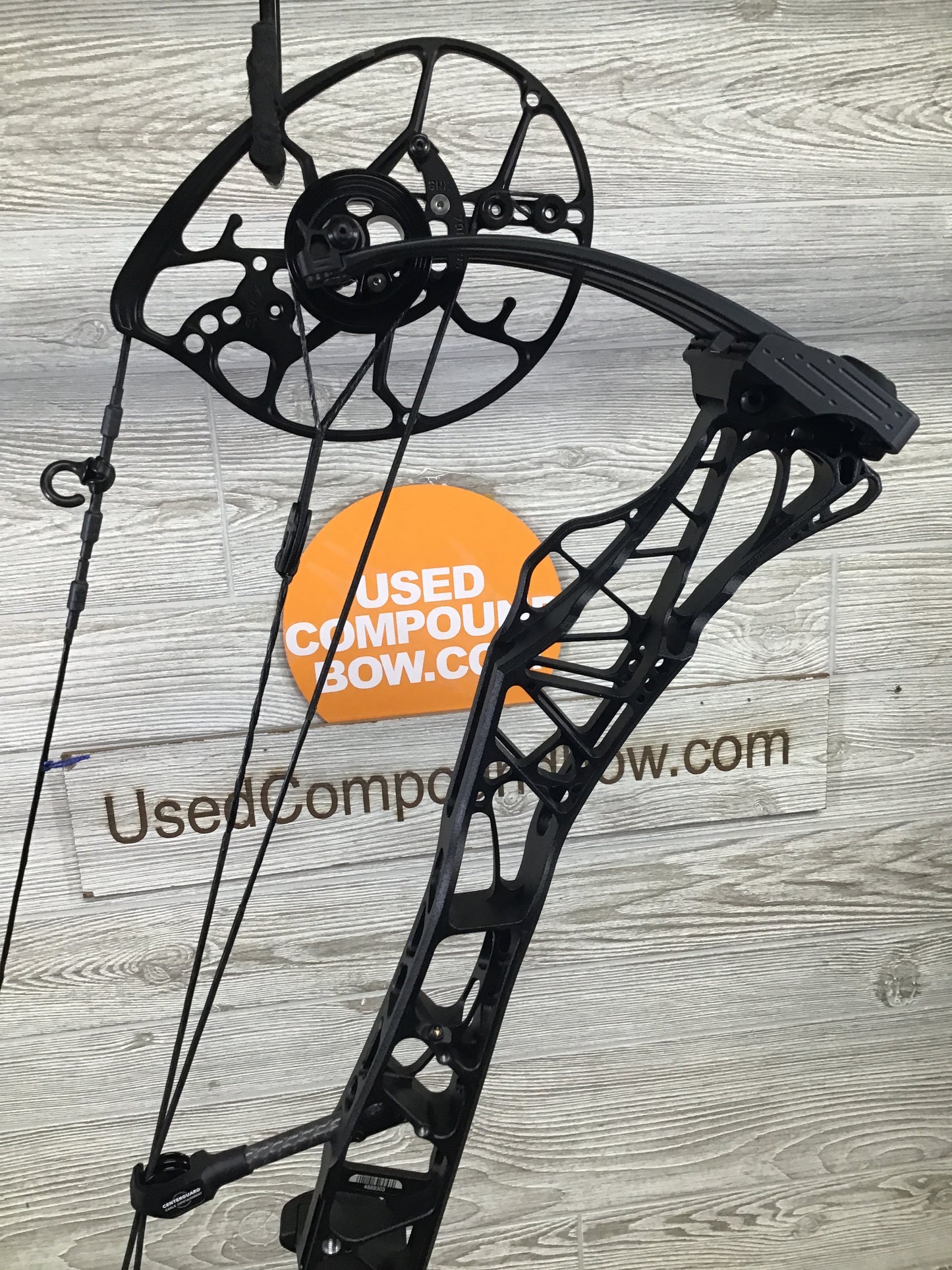 Used Mathews Lift X 29.5 Right Hand Black Bow 29/70