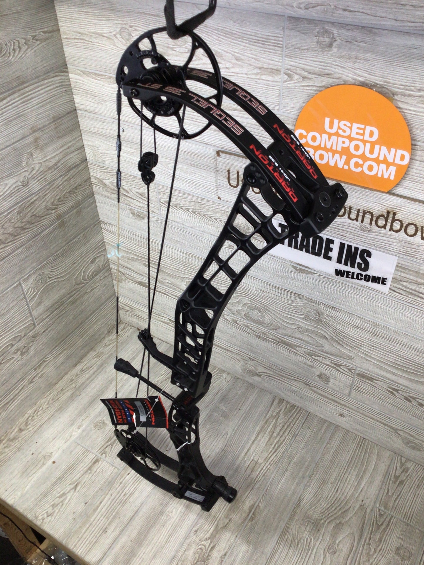 Darton Sequel 35 ST2 Right Handed 60-70# Black