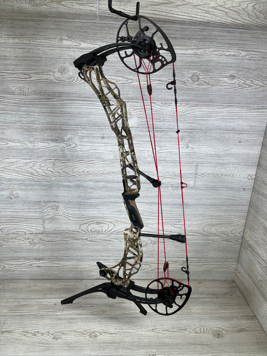 Used Mathews Lift X 29.5 Right Hand Sub Alpine with Black Limbs Custom Strings
