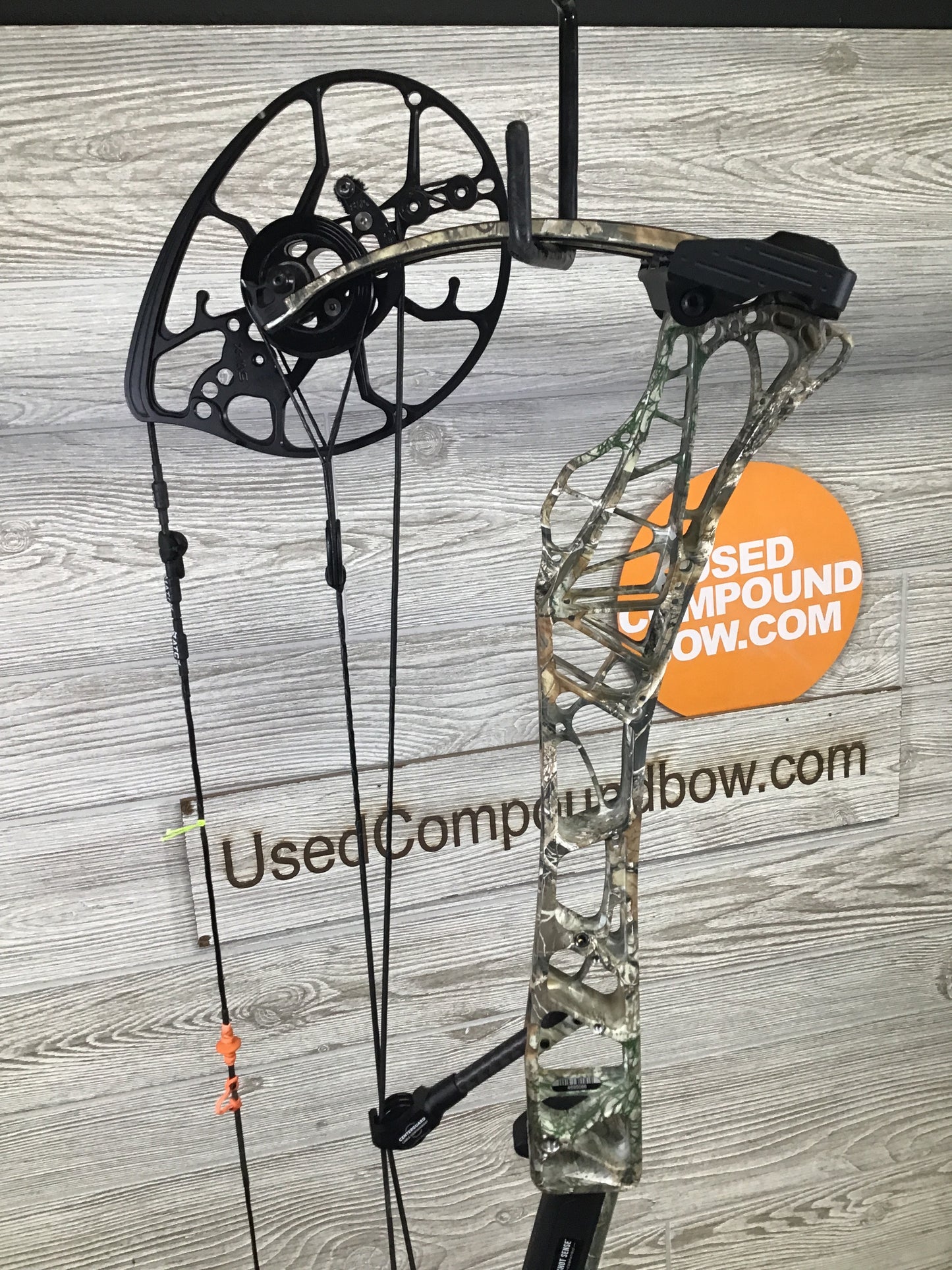 Used Mathews Lift 29.5 RH Realtree Edge