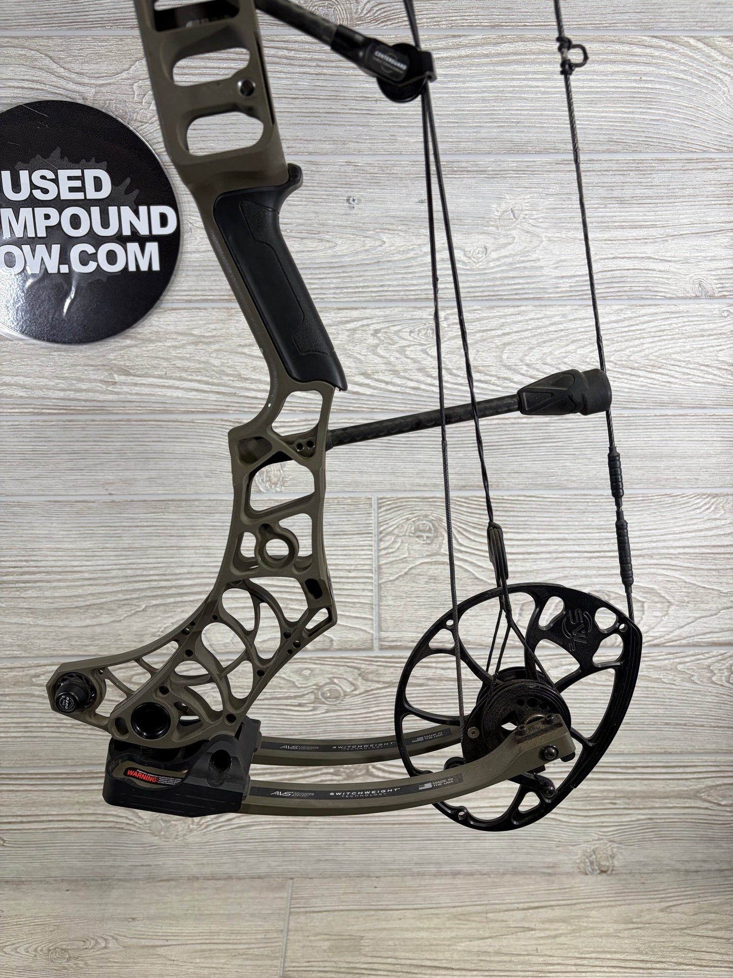 Used Mathews V3 27 Left Hand Ambush Green Bow
