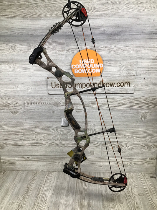 Brand new Un-shot Hoyt Vectrix RIght Handed 29/70# W/ Original Box