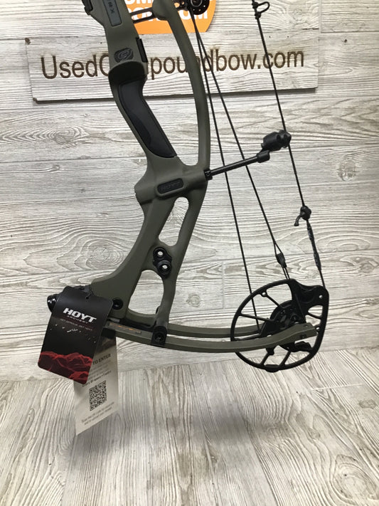 Hoyt RX-9 Right Handed Wilderness 60-70lbs 25-30" Bow