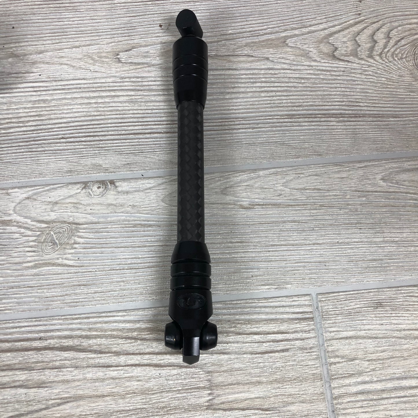 Mathews Flatline Stabilizer 8" black with mathews adjustable V-bar
