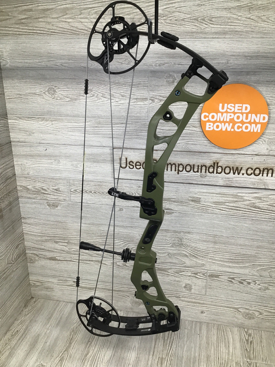 Elite Era Carbon Right Handed Outdoor Green