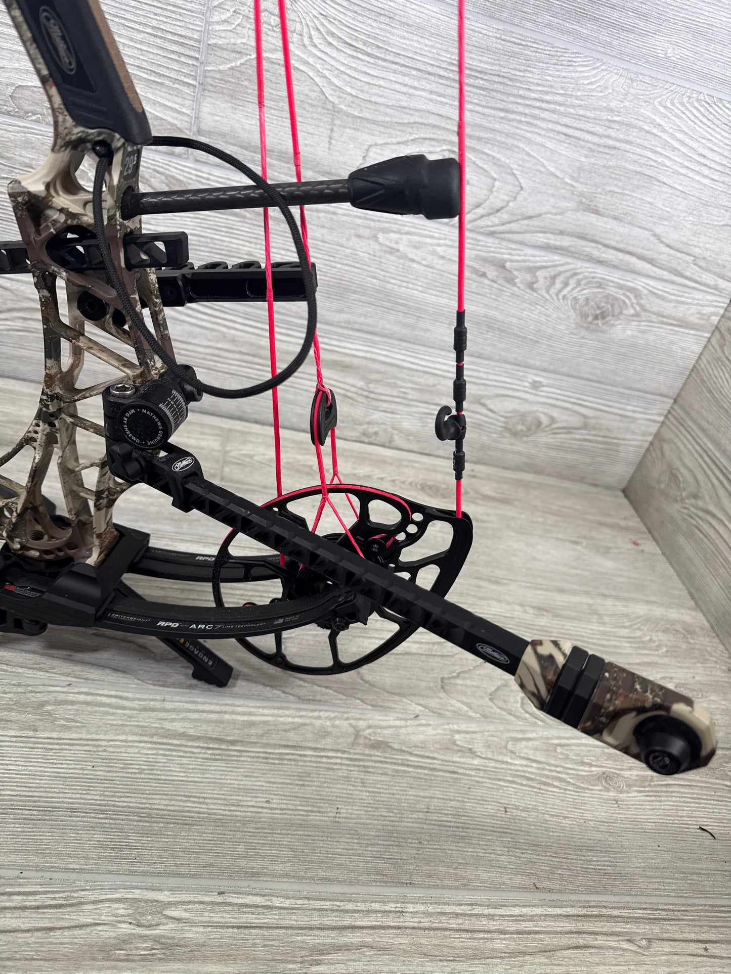 Used Mathews Lift X 29.5 Right Handed First Lite riser black limbs package