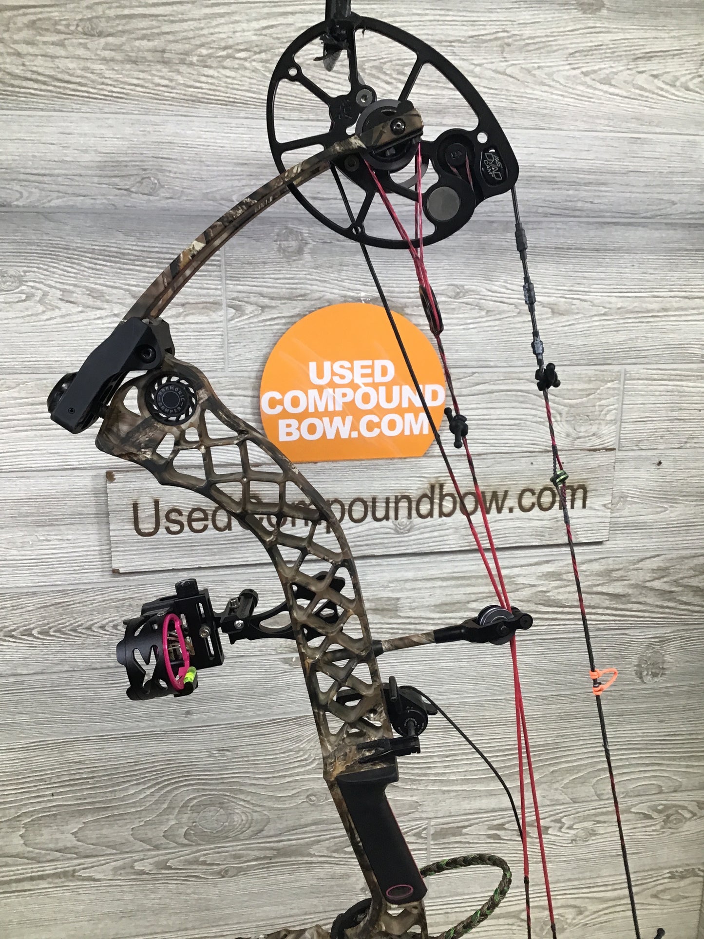 Used Mathews Chill SDX 28.5/50 lost camo Package Right Handed