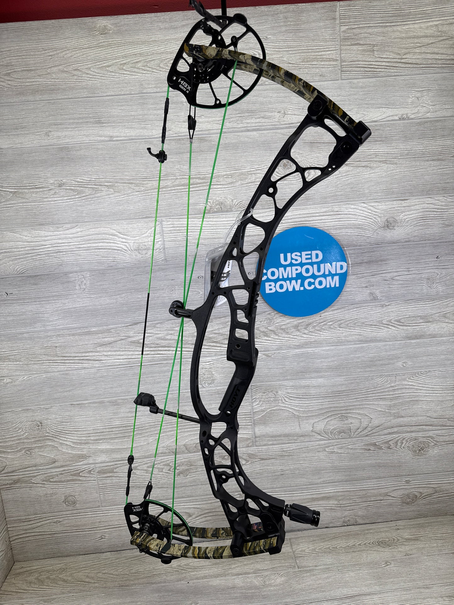 Hoyt Alpha AX-2 32 RH Black Riser Origin Limbs 29" 60#