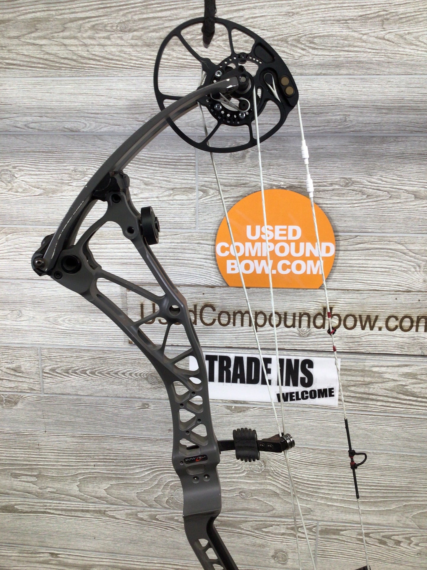Used Bowtech Revolt X 28.5" 60-70# Smoke Gray Right Handed