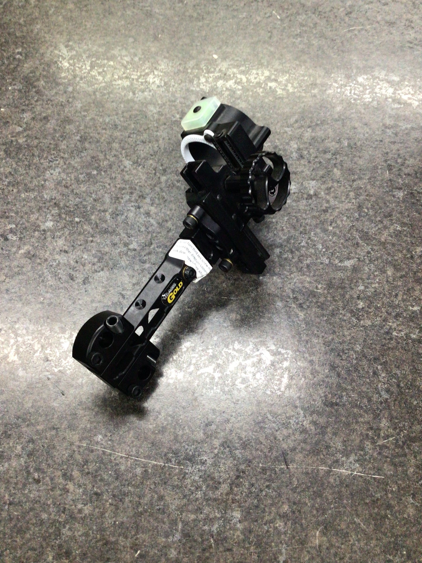 Used Black Gold Dual Trac 2 Pin Dovetail RH