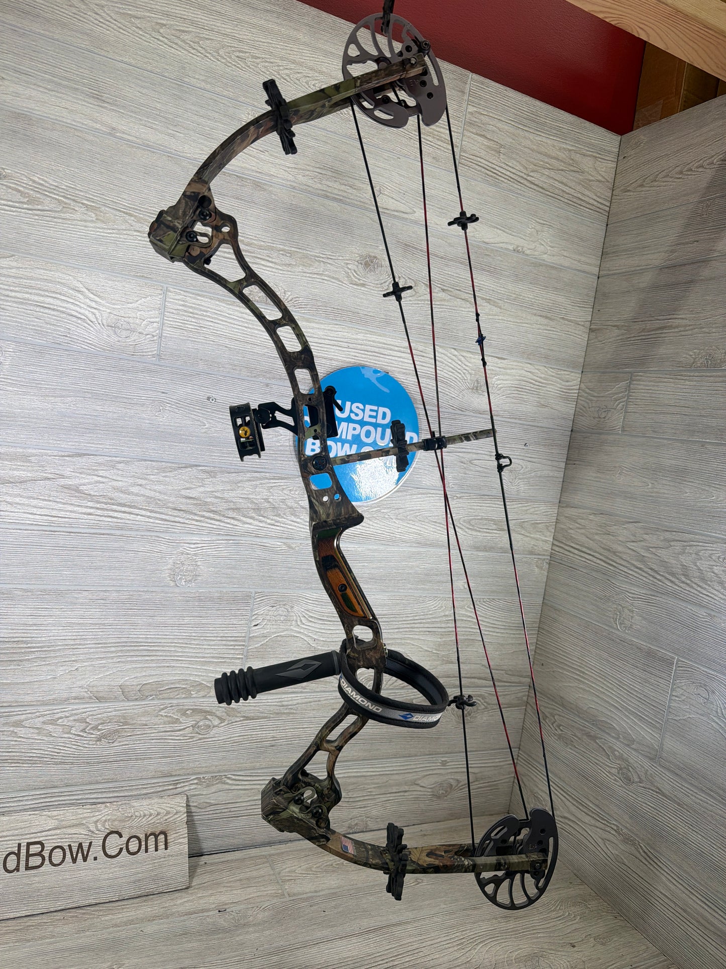 Used Bow tech Allegiance 60lb 28" Camo Bow Pkg