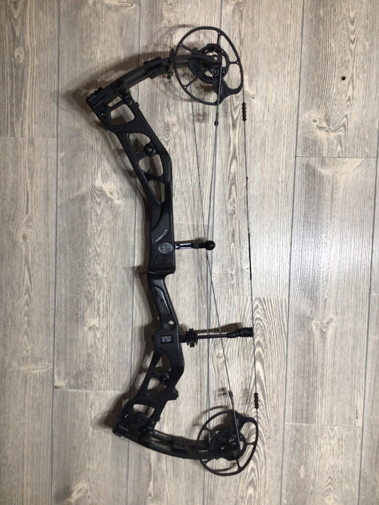 Used Elite Eon Carbon Black RH 70lbs