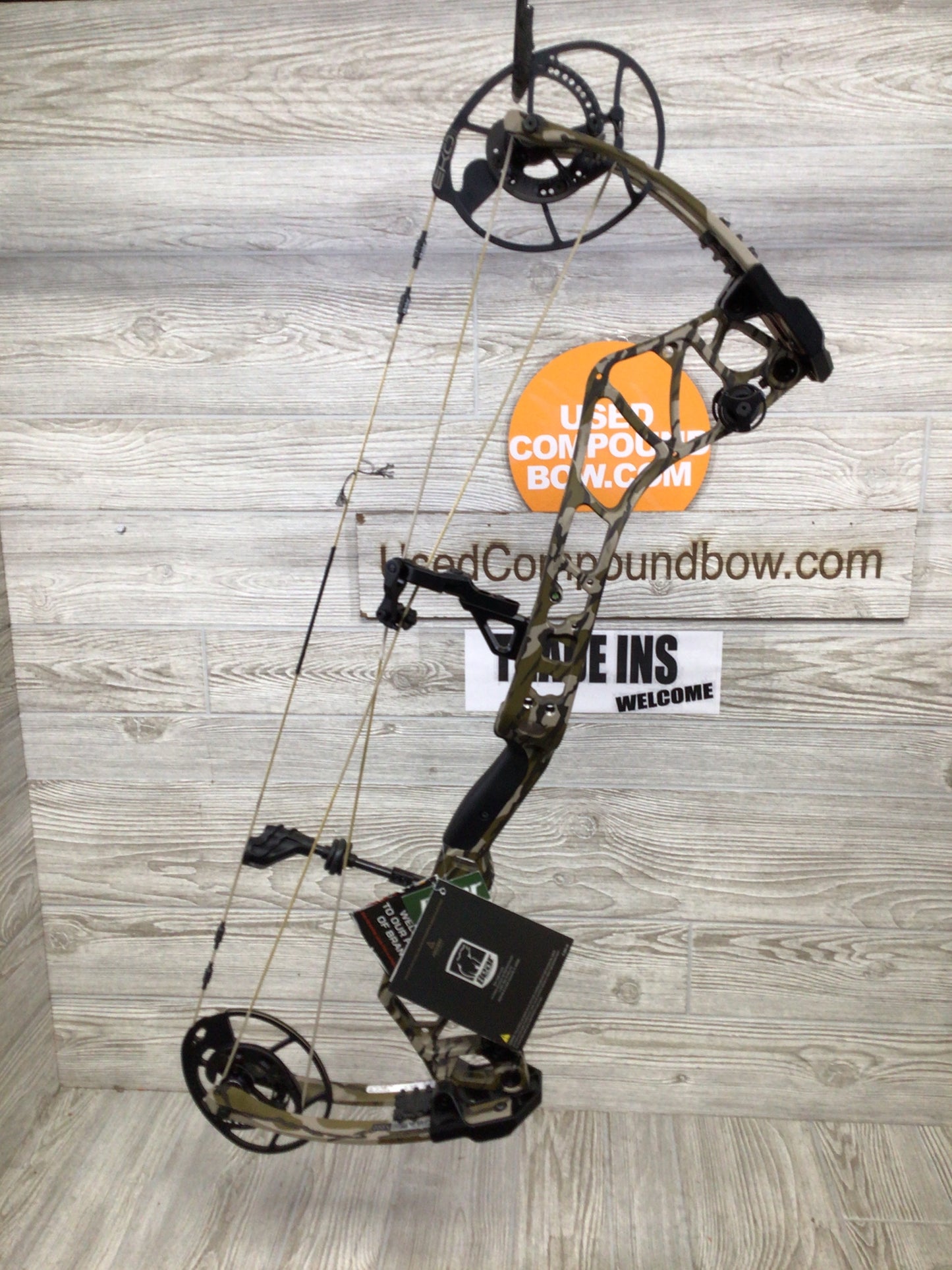 Bear Execute 30 RH 60-70lb 26"-30" Bottomlands Camo
