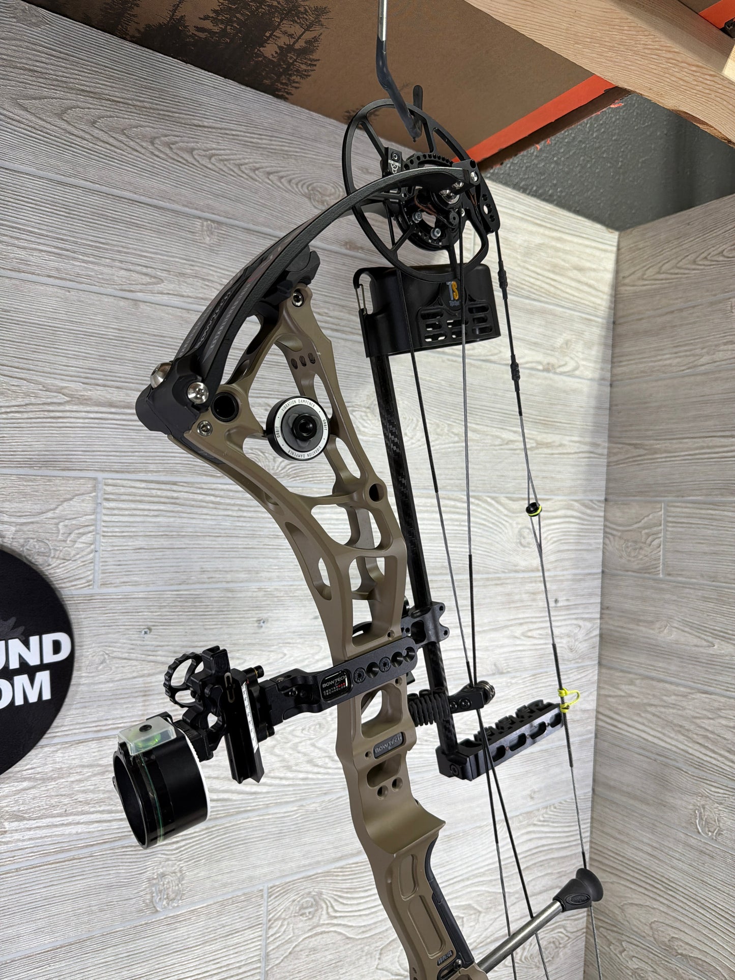 Used Bowtech Virtue Right Hand OD Green 60-70lb Bow Package