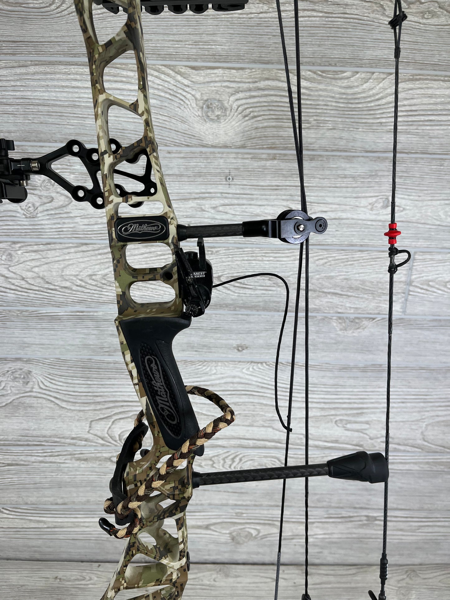 Used Mathews Traverse Right Handed 50-60lb Sub Alpine LOADED Package