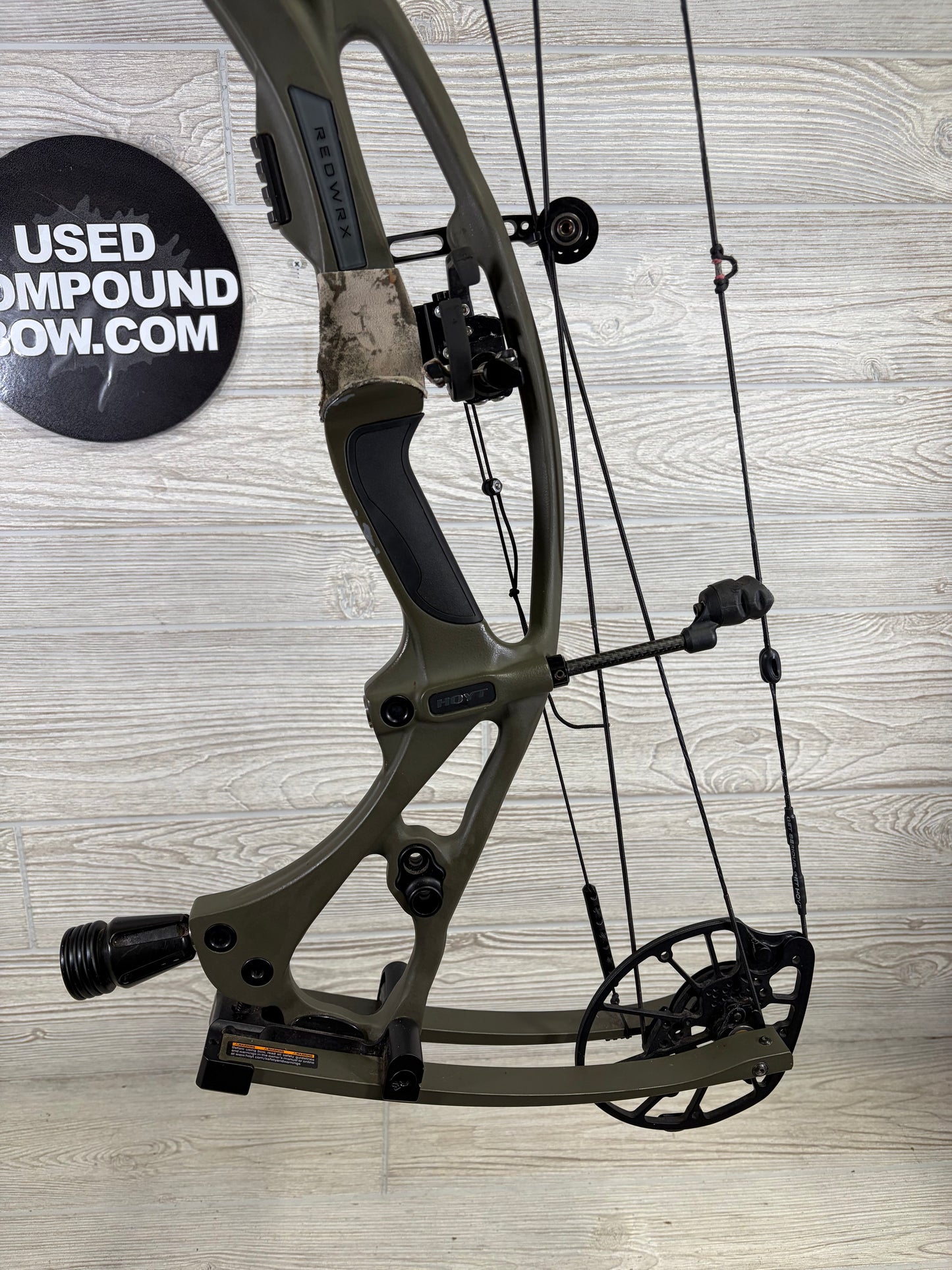 Hoyt RX-8 RH Wilderness 70lbs 25-28"