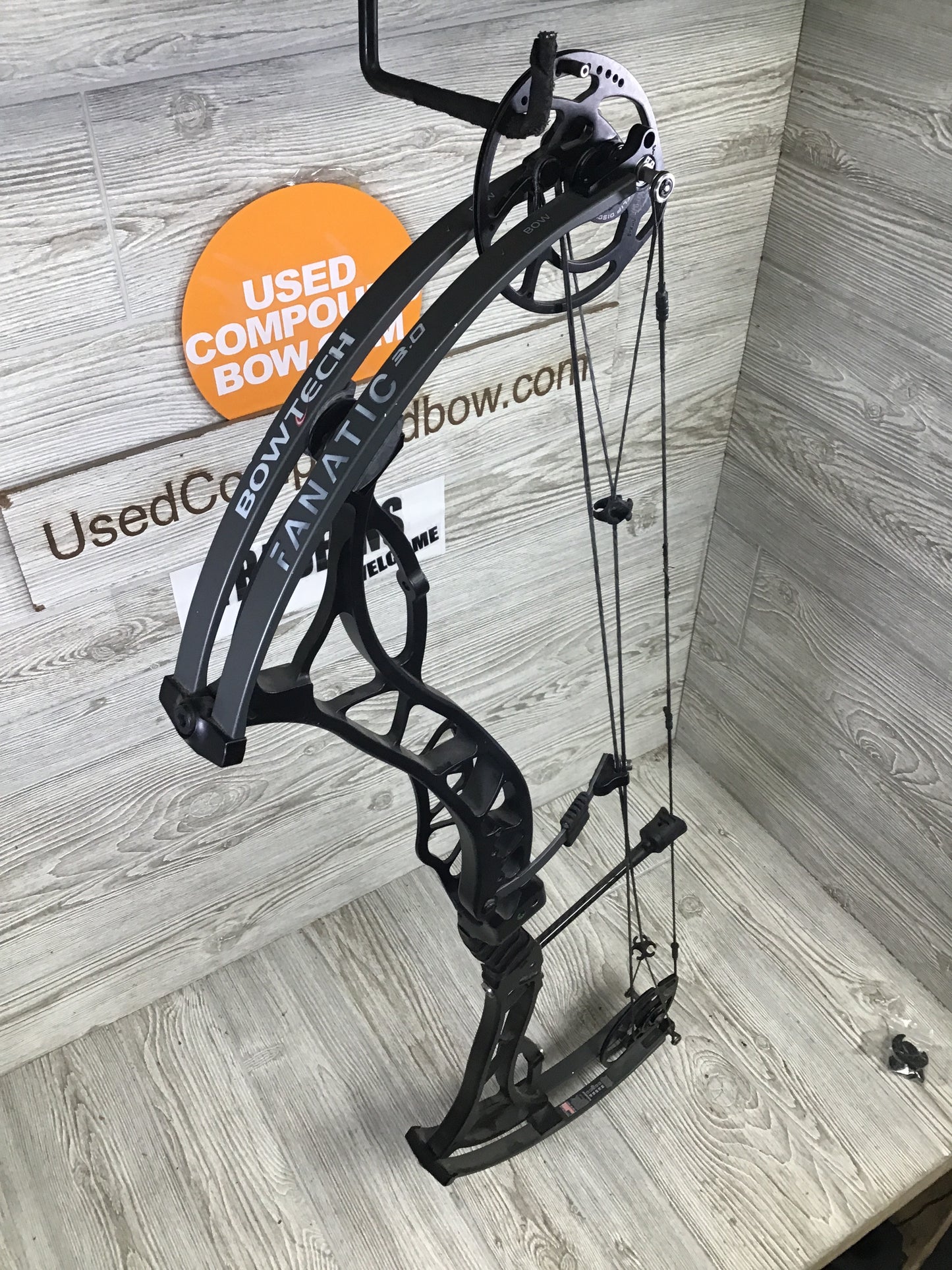 Used Bowtech Fanatic 3.0 LD Left Handed Black 50-60#
