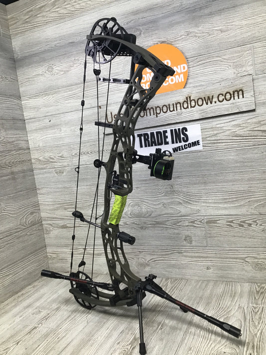 Used Hoyt Alpha AX-2 32 LH Wilderness Package
