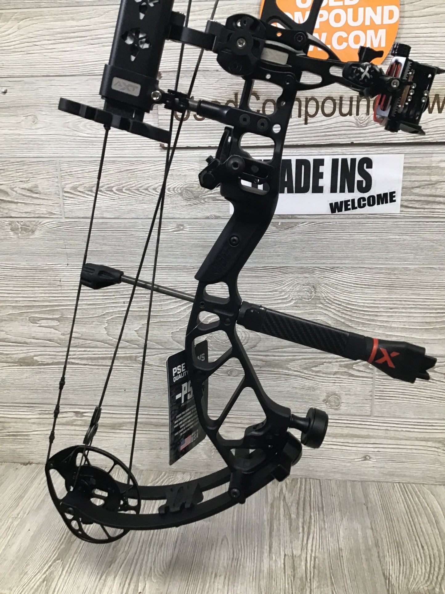NEW IN BOX W/WARRANTY PSE OMEN - BLACK - 70 - RH - EC2 Package