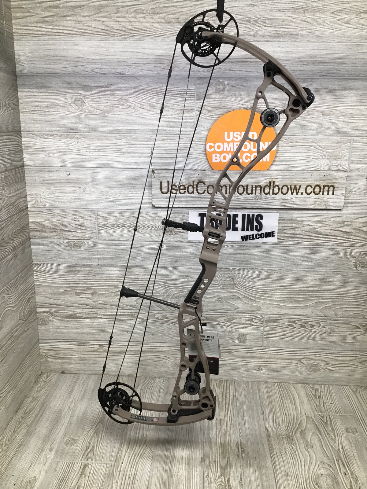 Bowtech Proven 34 Sandstone Medium Cam Left Handed 25-30" 60-70lbs
