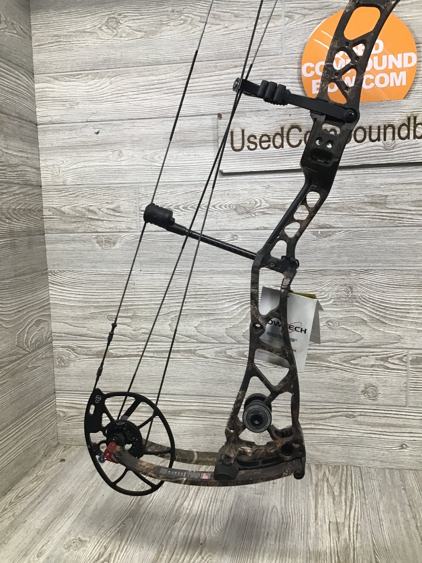NEW Bowtech SX80 Mossy Oak Right Handed 29/80#