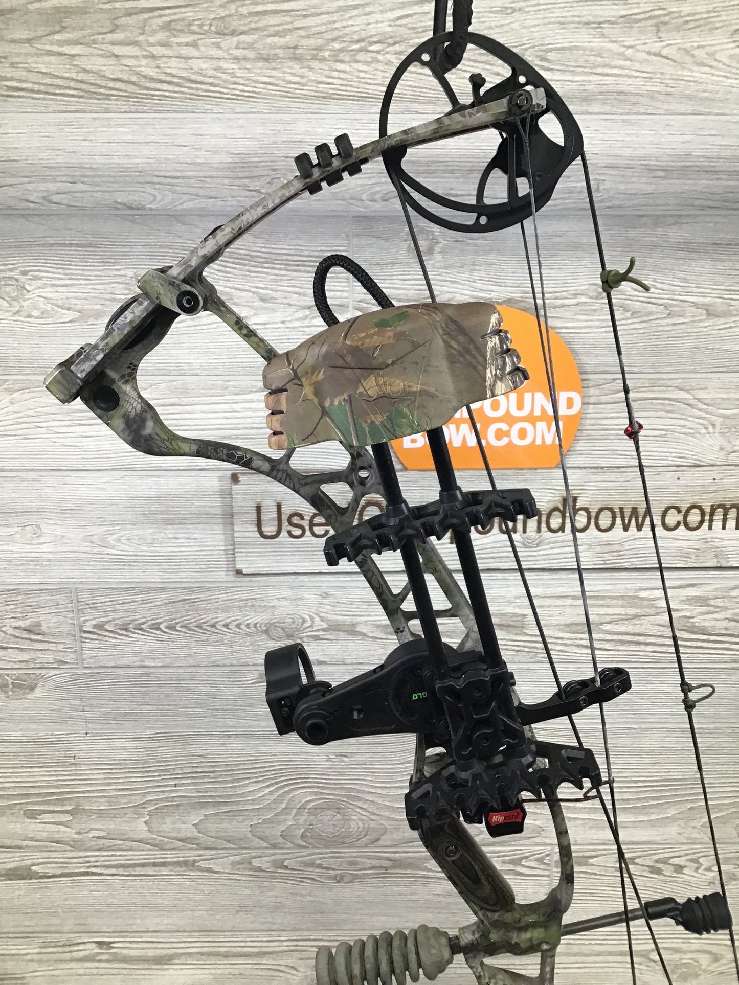 Used Hoyt Spyder 34 Left Handed 60-70# 31" Package