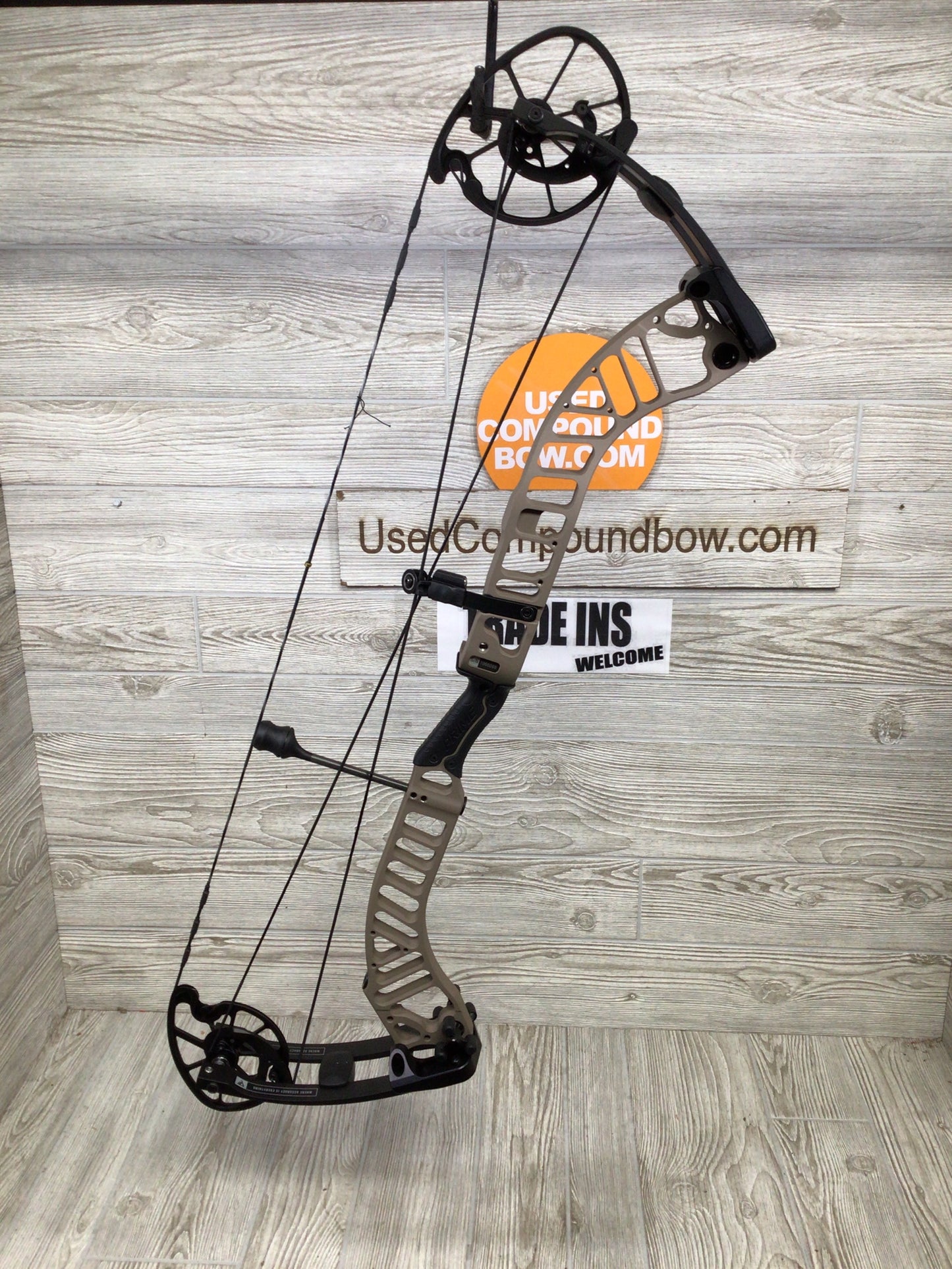 Prime Ronan Right Handed Terra / Black limbs 29/70