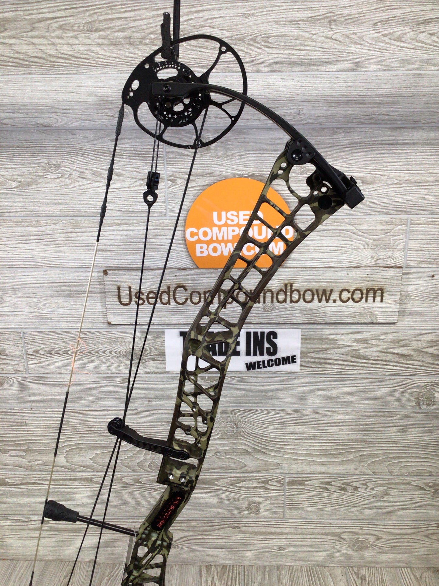 Darton Sequel 35 ST2 Right Handed 60-70# Bottomlands