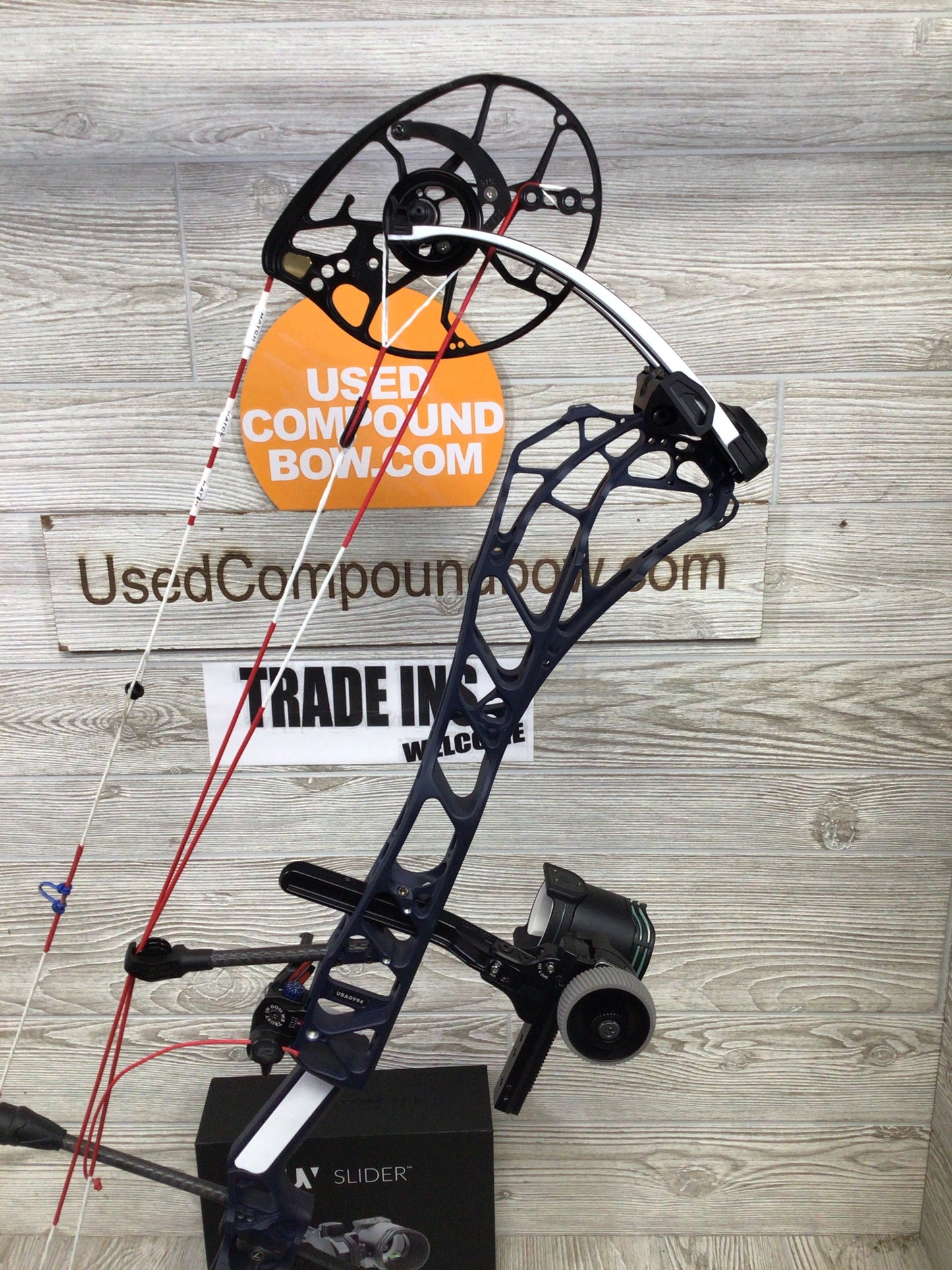 Used 1776 Limited Edition Mathews ARC 34 Right Handed 27.5/55# LOADED PACKAGE