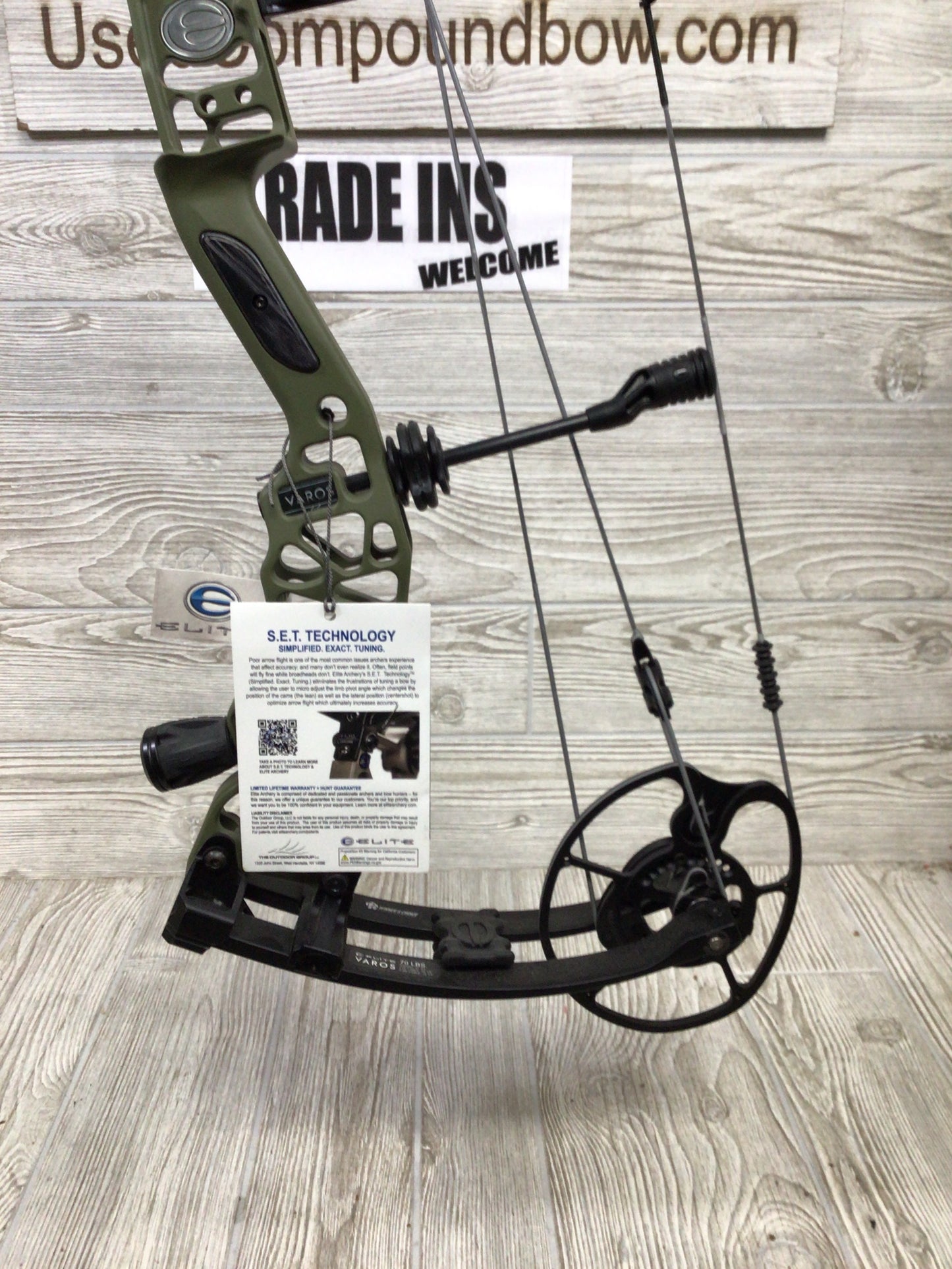 Elite Varos Right Handed 60-70# 25.5-31" OD Green