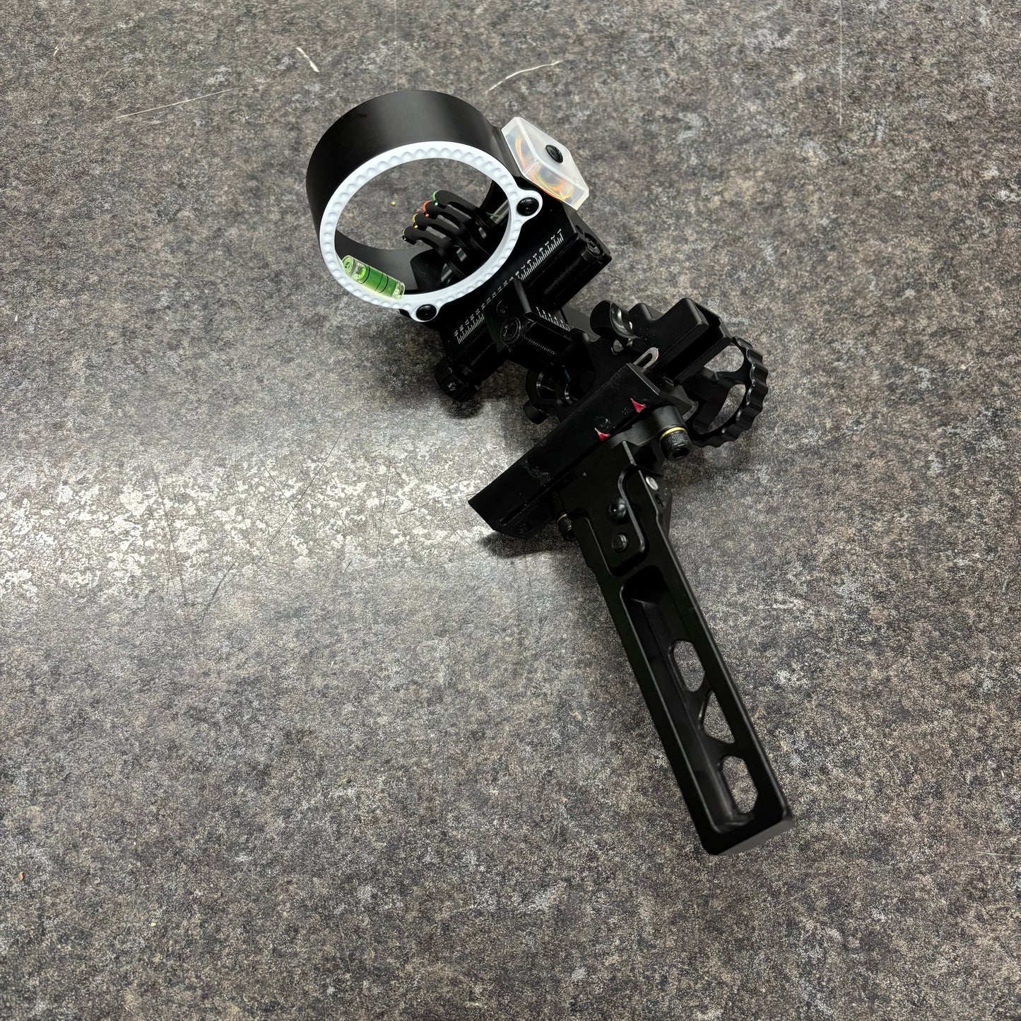 Black Gold Ascent Verdict Assault Bridge-Lock Mount RH 4 pin sight