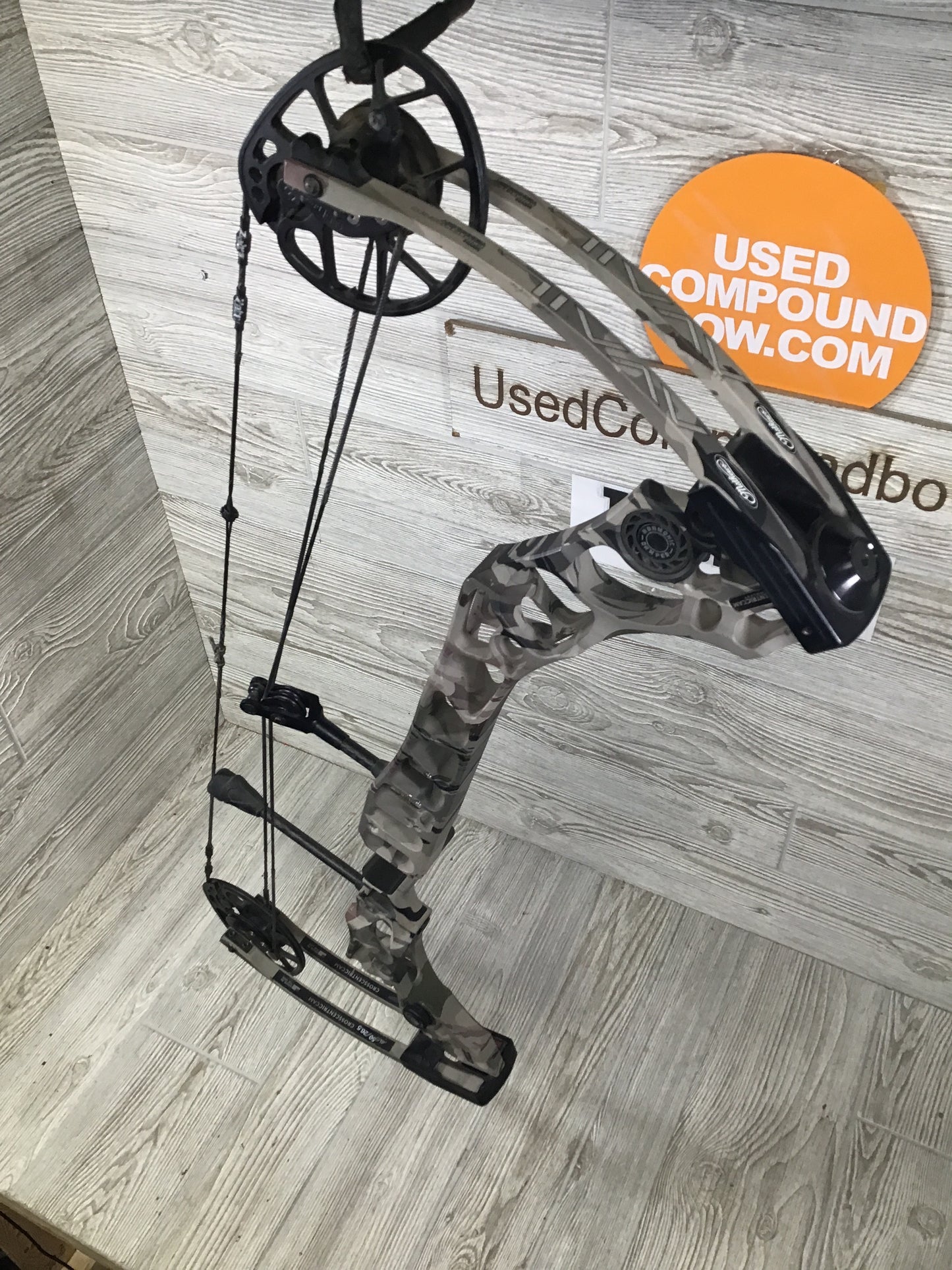Mathews Avail Right Handed Under Armour 40-50 26.5