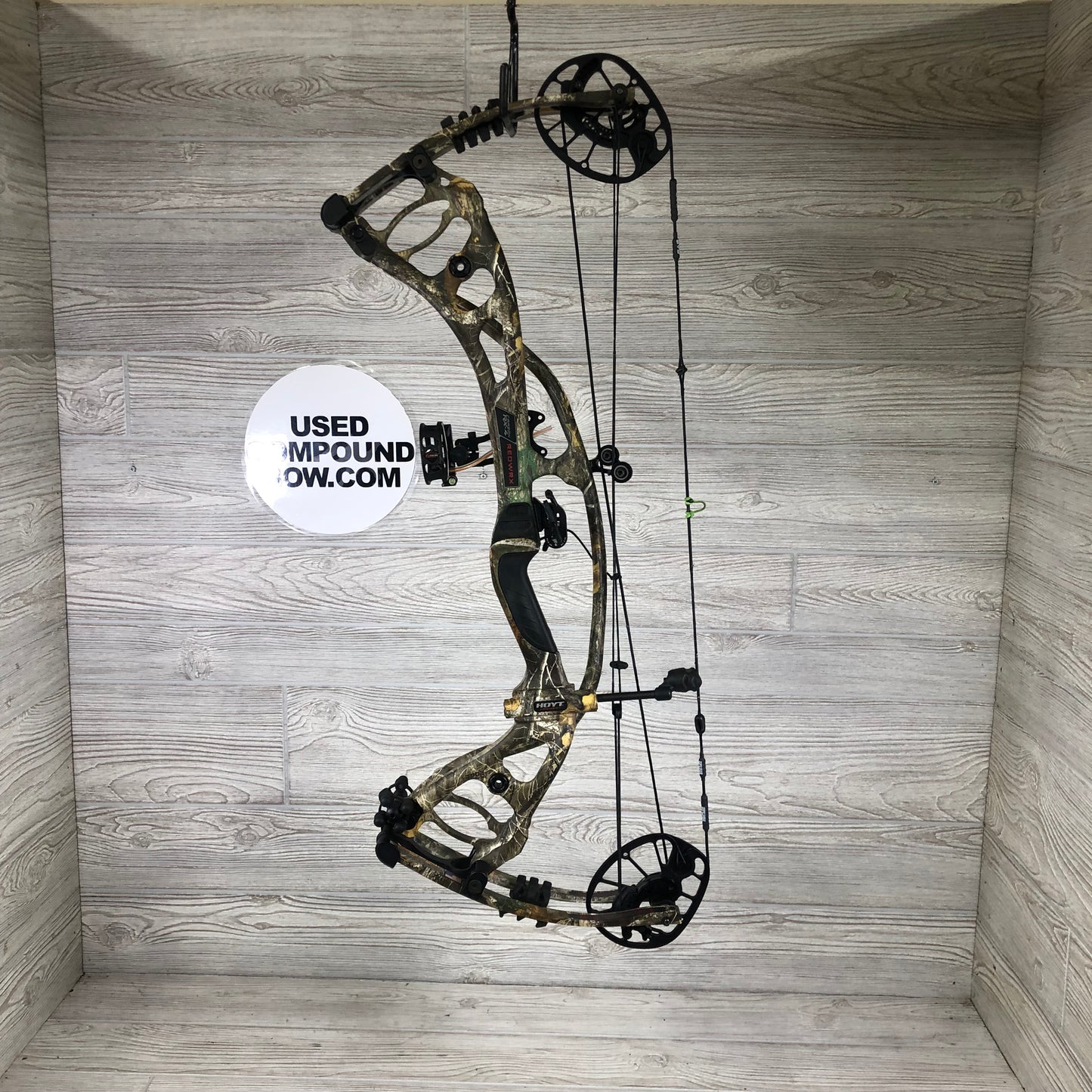 Hoyt RX-4 Right Handed Realtree camo 55-65# #2 cam 25-28" DL