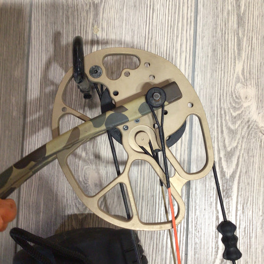 Used Bear Cruzer G2 RH Throwback Camo Package