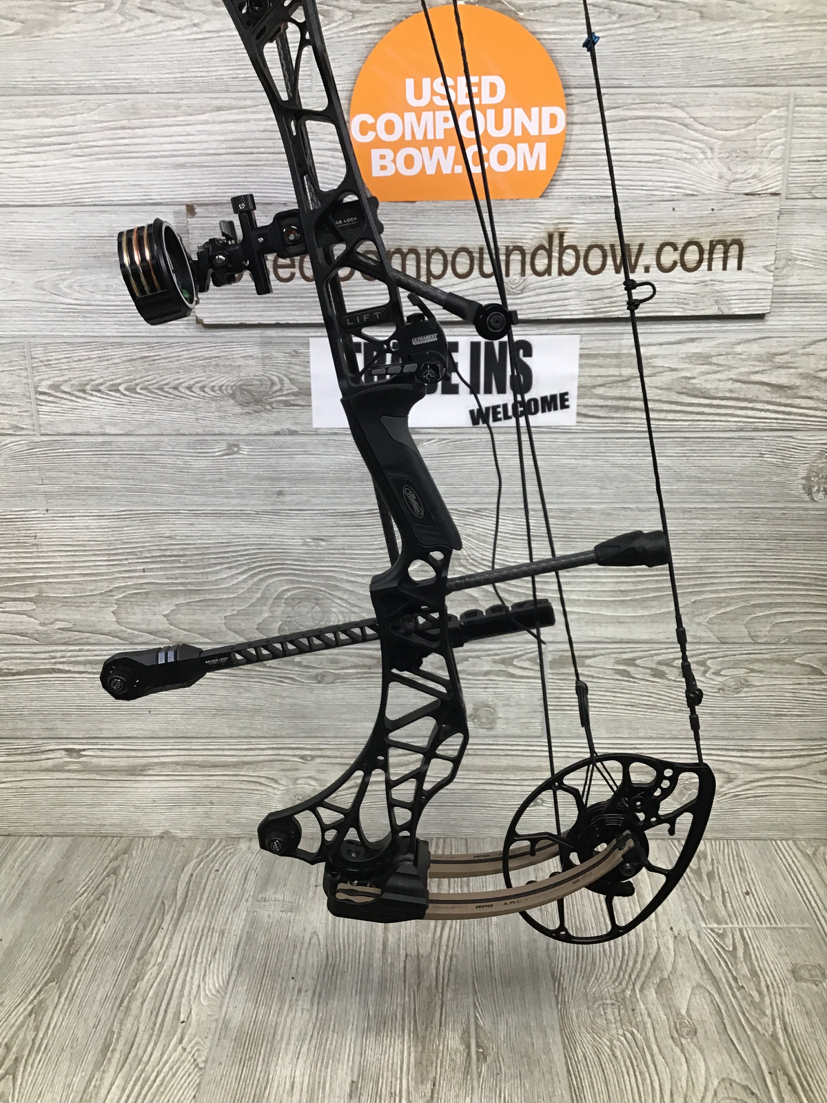 Mathews Lift X 29.5 RH Black Riser/Earth limbs Bow Loaded Pkg