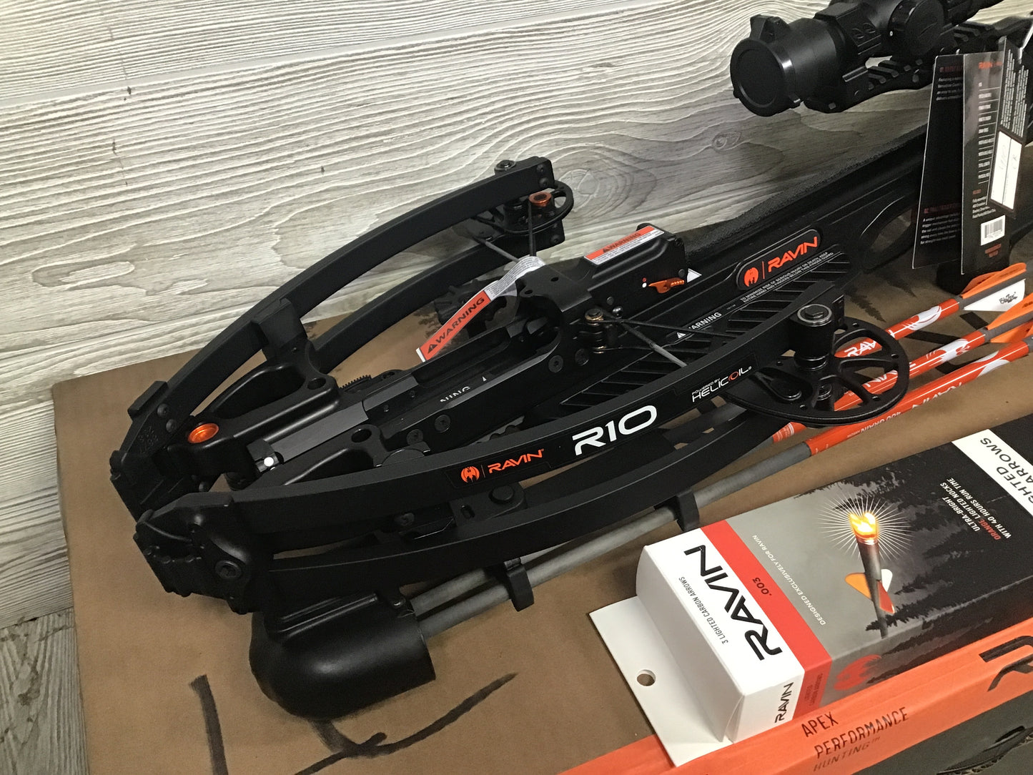 BRAND NEW Ravin R10 crossbow package R014 NEW IN BOX with EXTRA 3 pack of lighted bolts