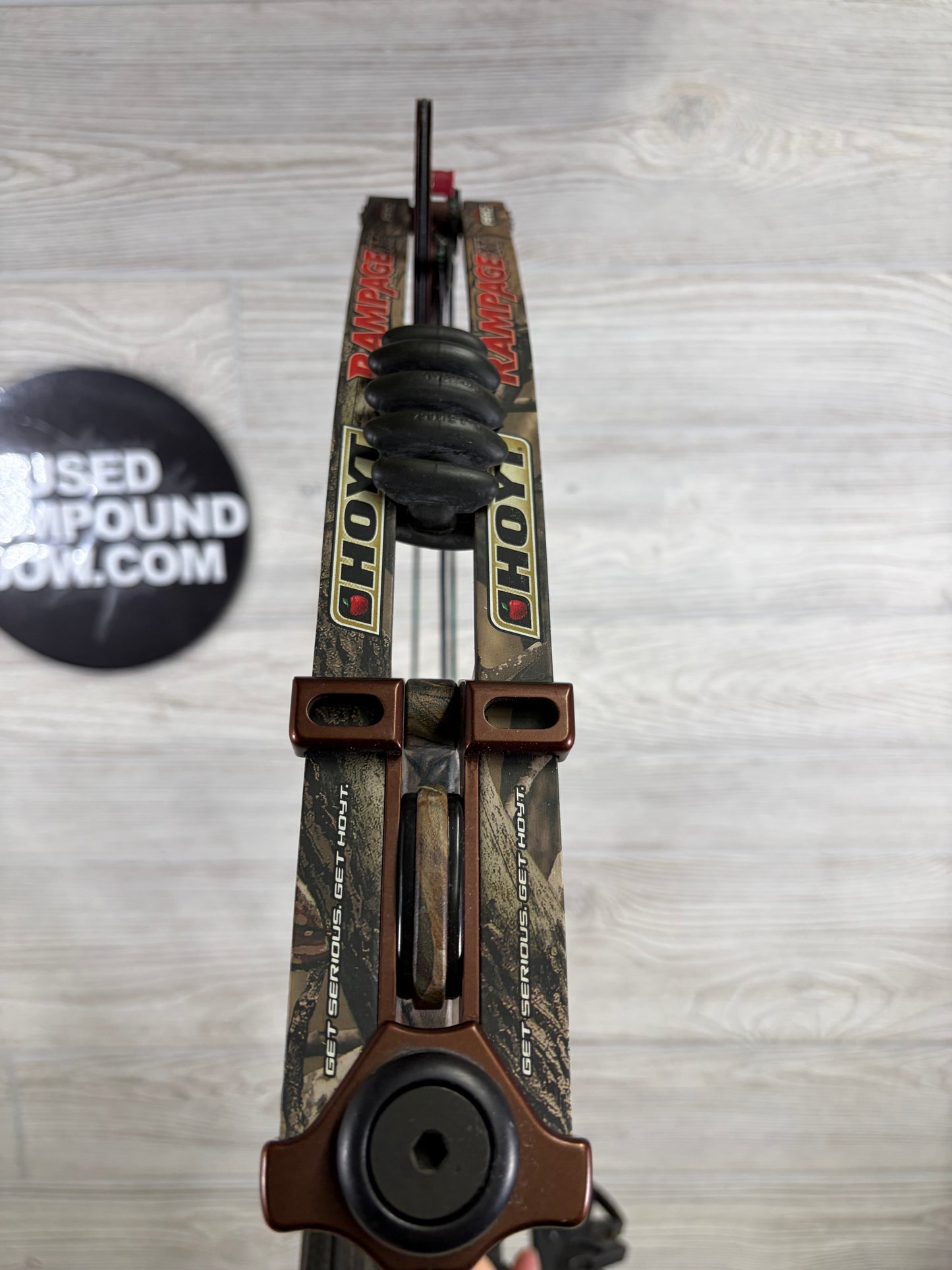 Used Hoyt Rampage XT RH PKG 28" 50-60lbs