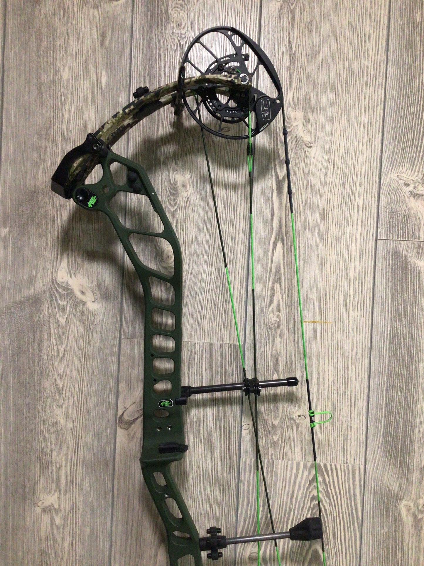 PSE EVO NTN Nock On 33 Right Hand 29" 70lbs