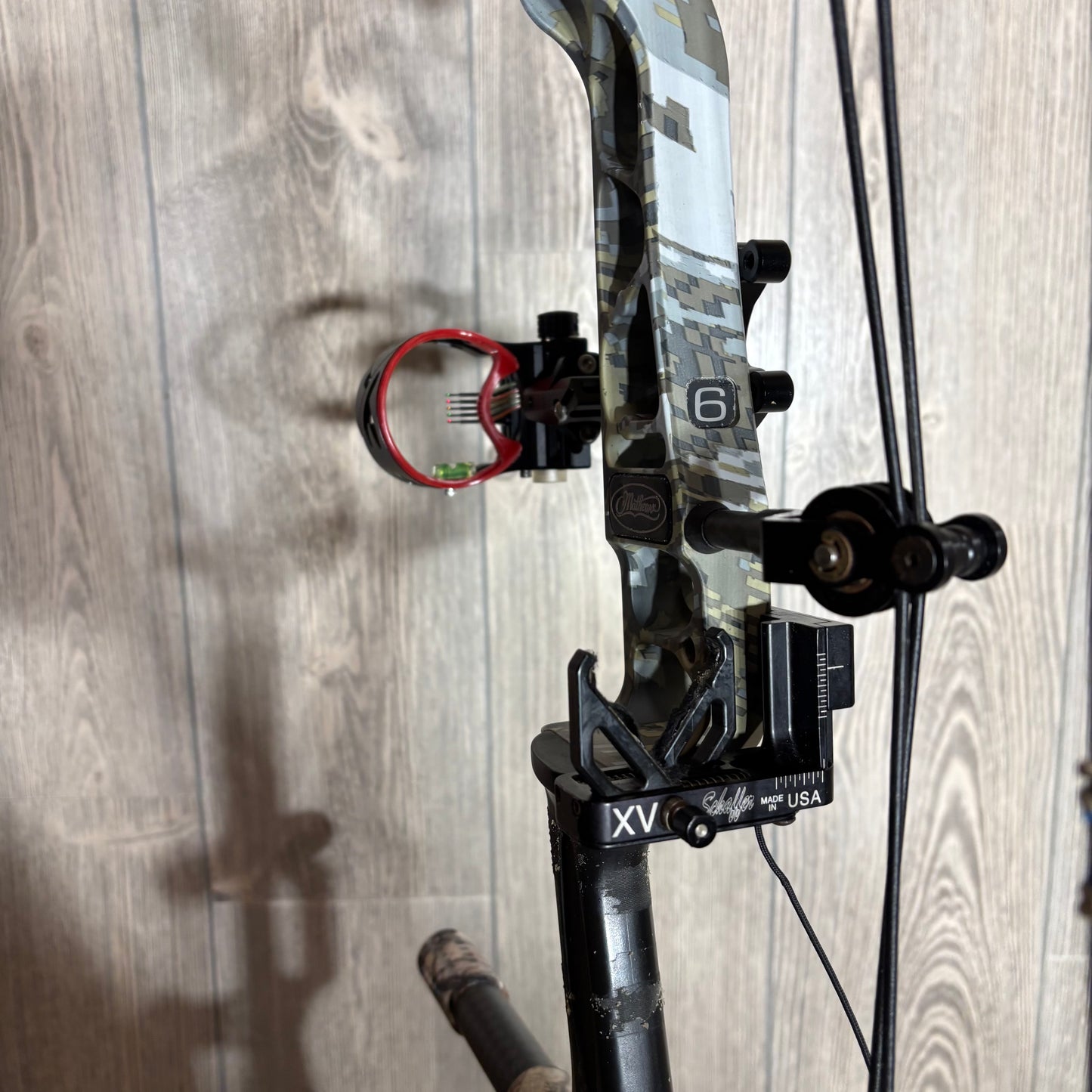 Used Mathews Halon 32 6 Sitka EVII Package 28.5" 70 lb RH